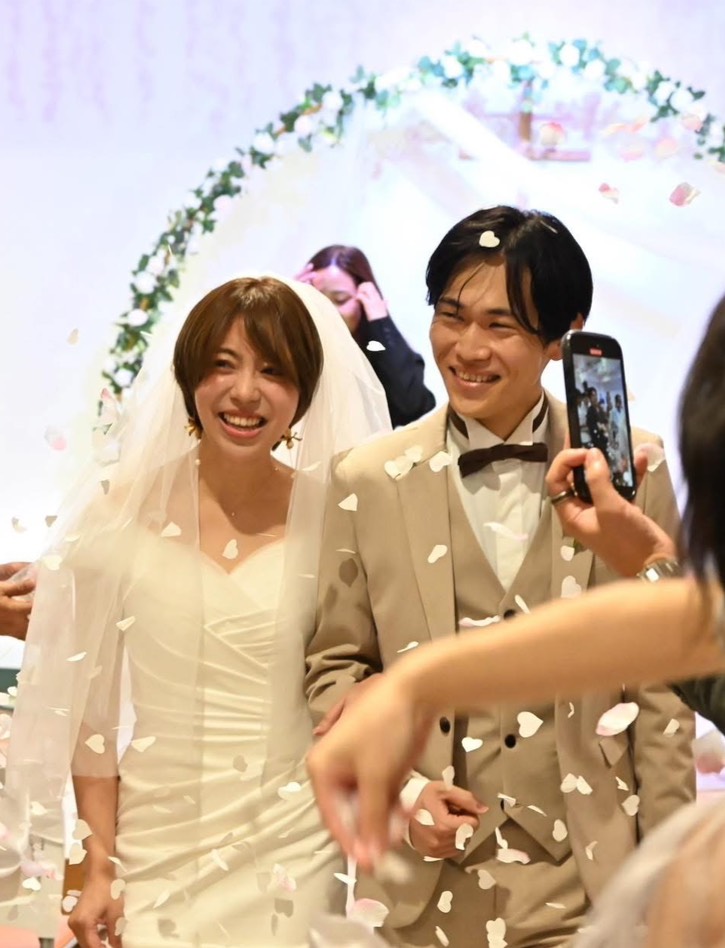 新郎新婦 森アキラ・クリスさん(東京)