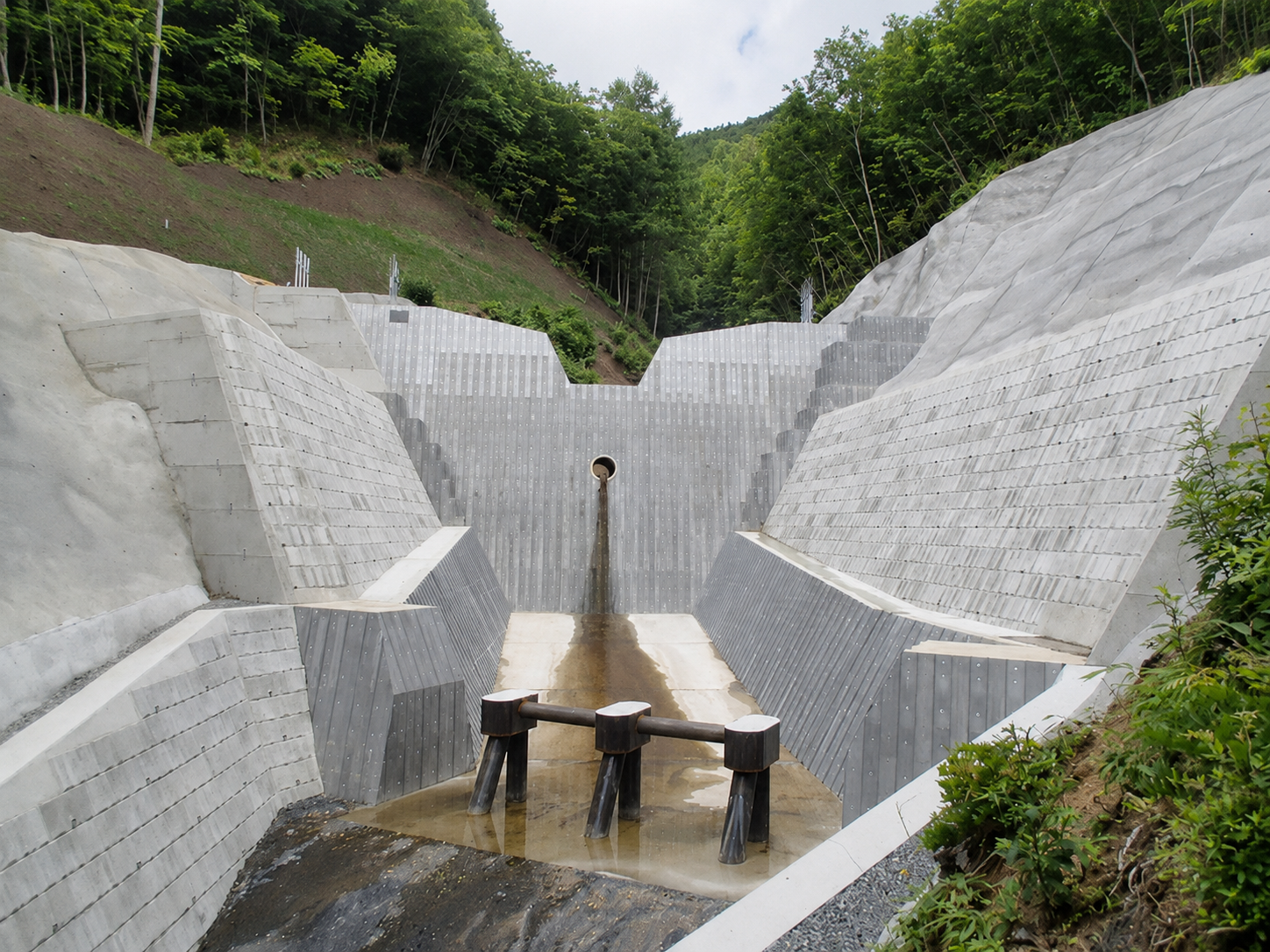 三田貝地区砂防堰堤工事