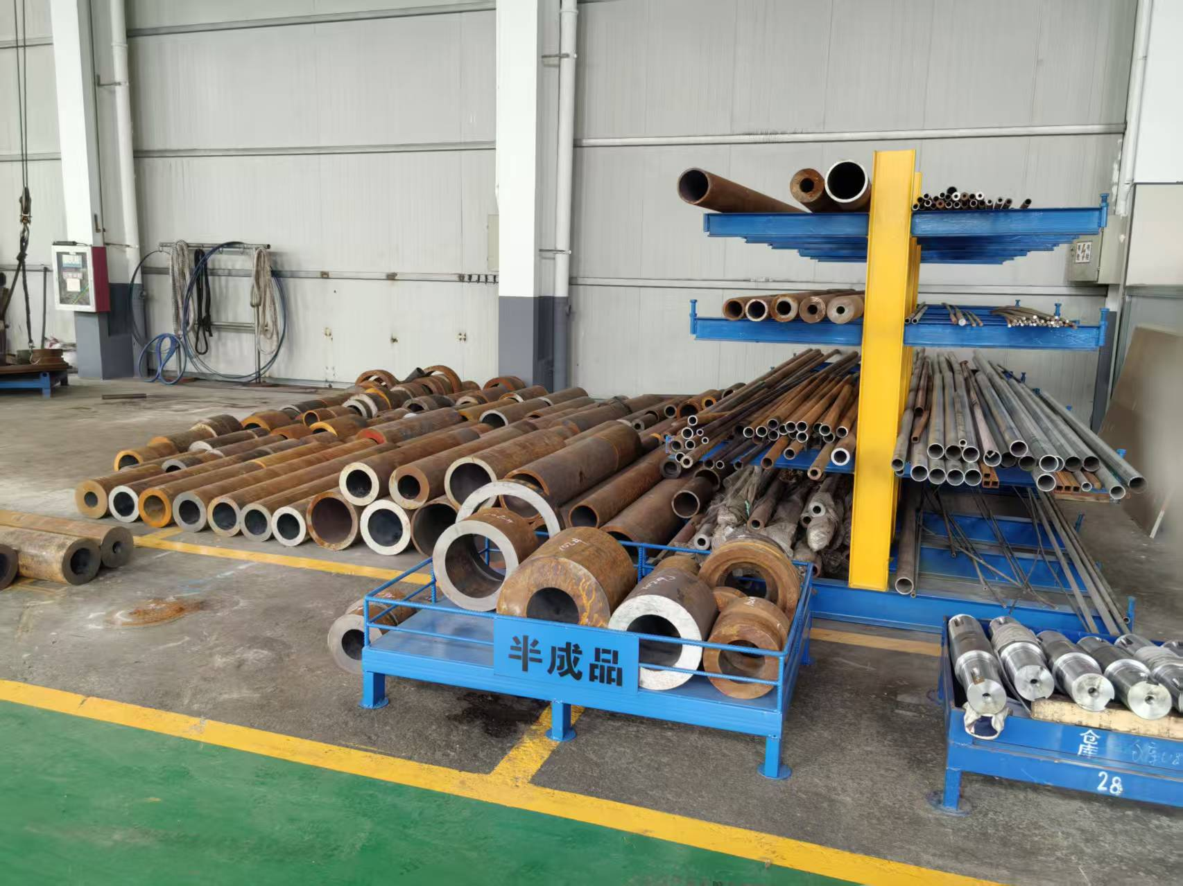 Winches & Chain Systems