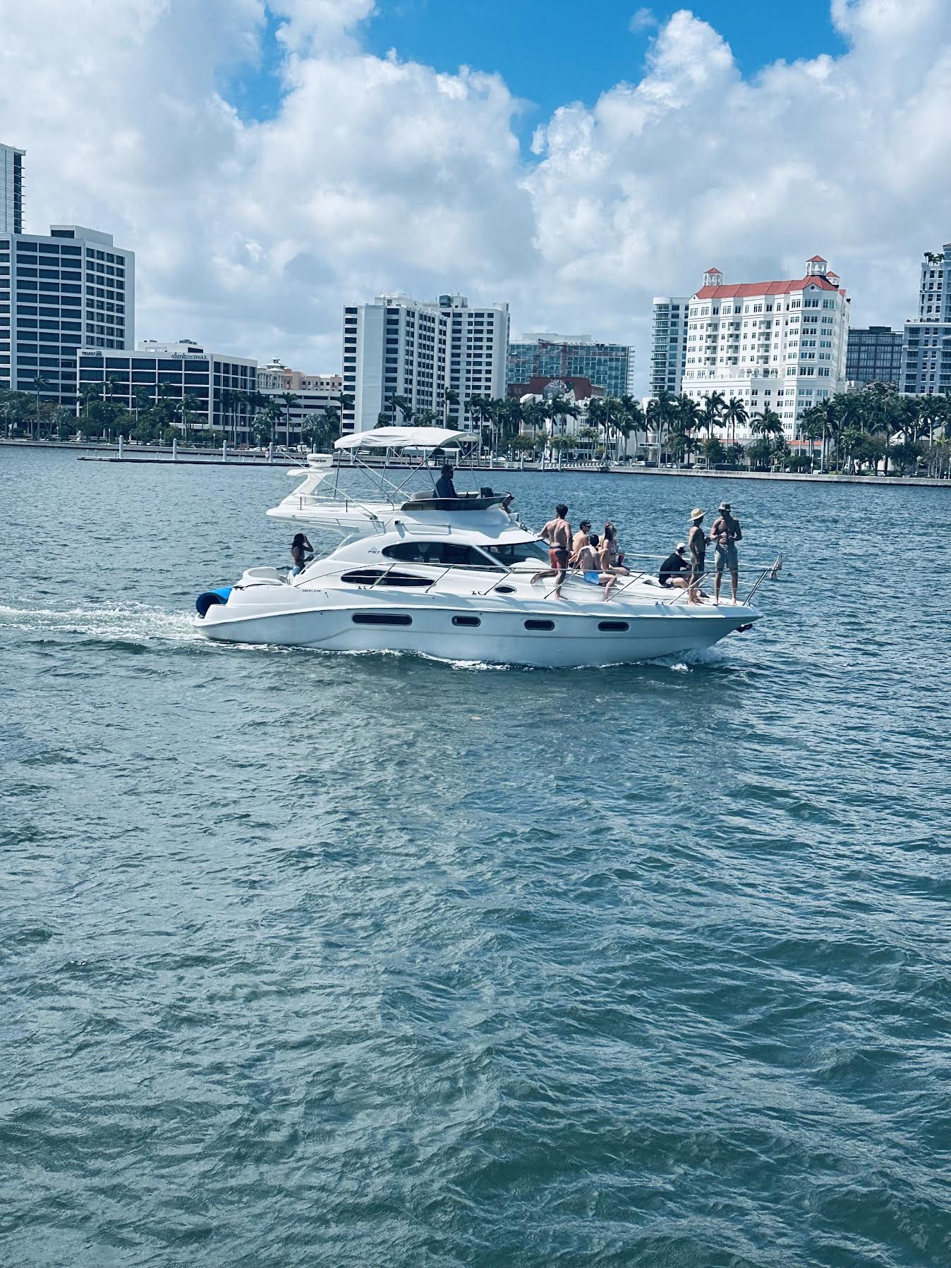 40ft Sealine F37