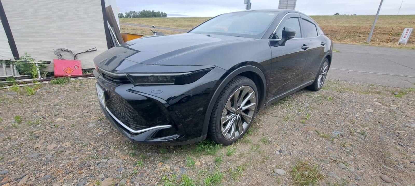 Toyota Crown Black Sedan