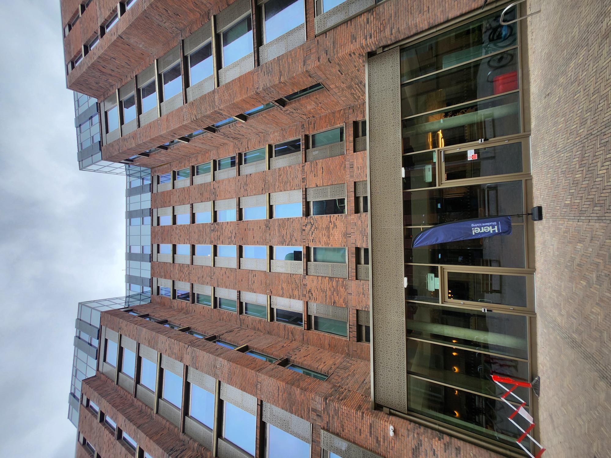 Leonardo Building — image 13