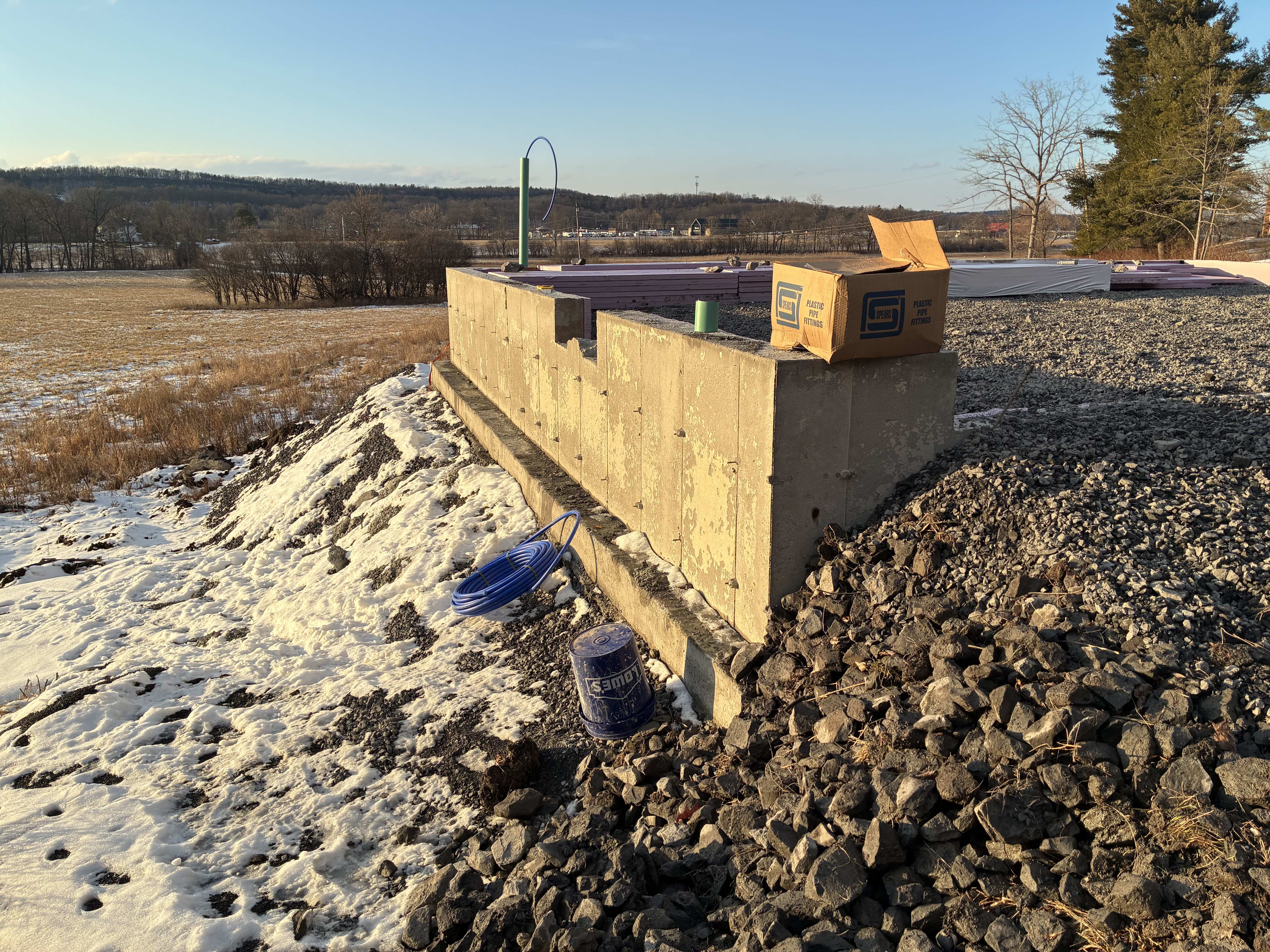 Concrete frost wall in winter conditions