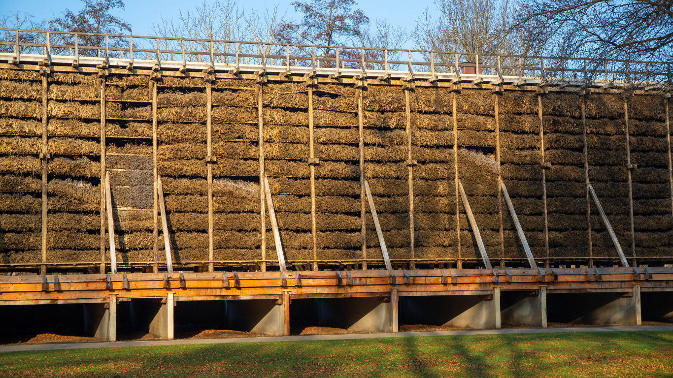 Historisches Gradierwerk im Salinental