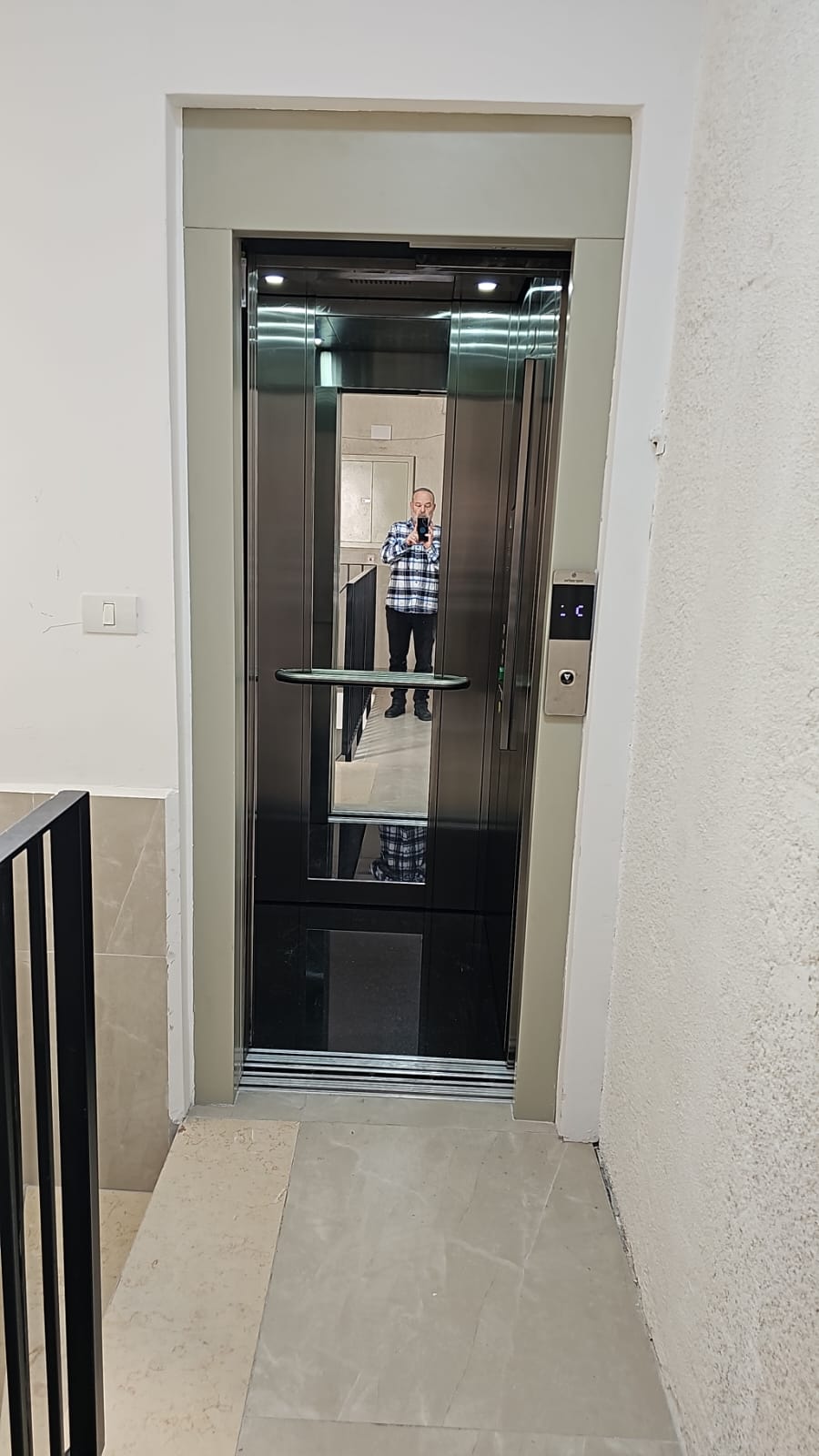 בניין קיים - ברקאי, ר"ג - תמונה 1