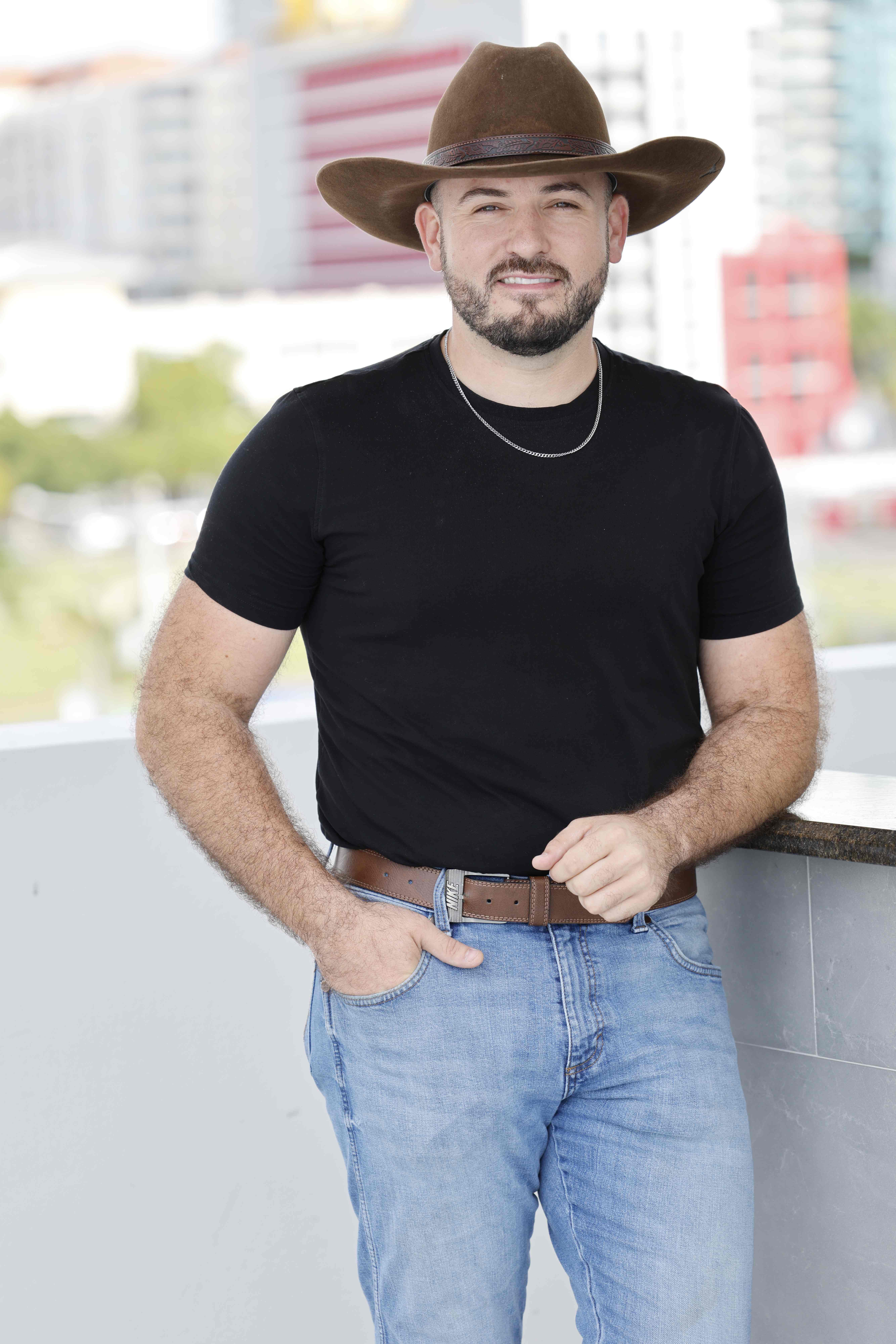 Braden DeCaso - Bookkeeping Specialist at Branden Edward