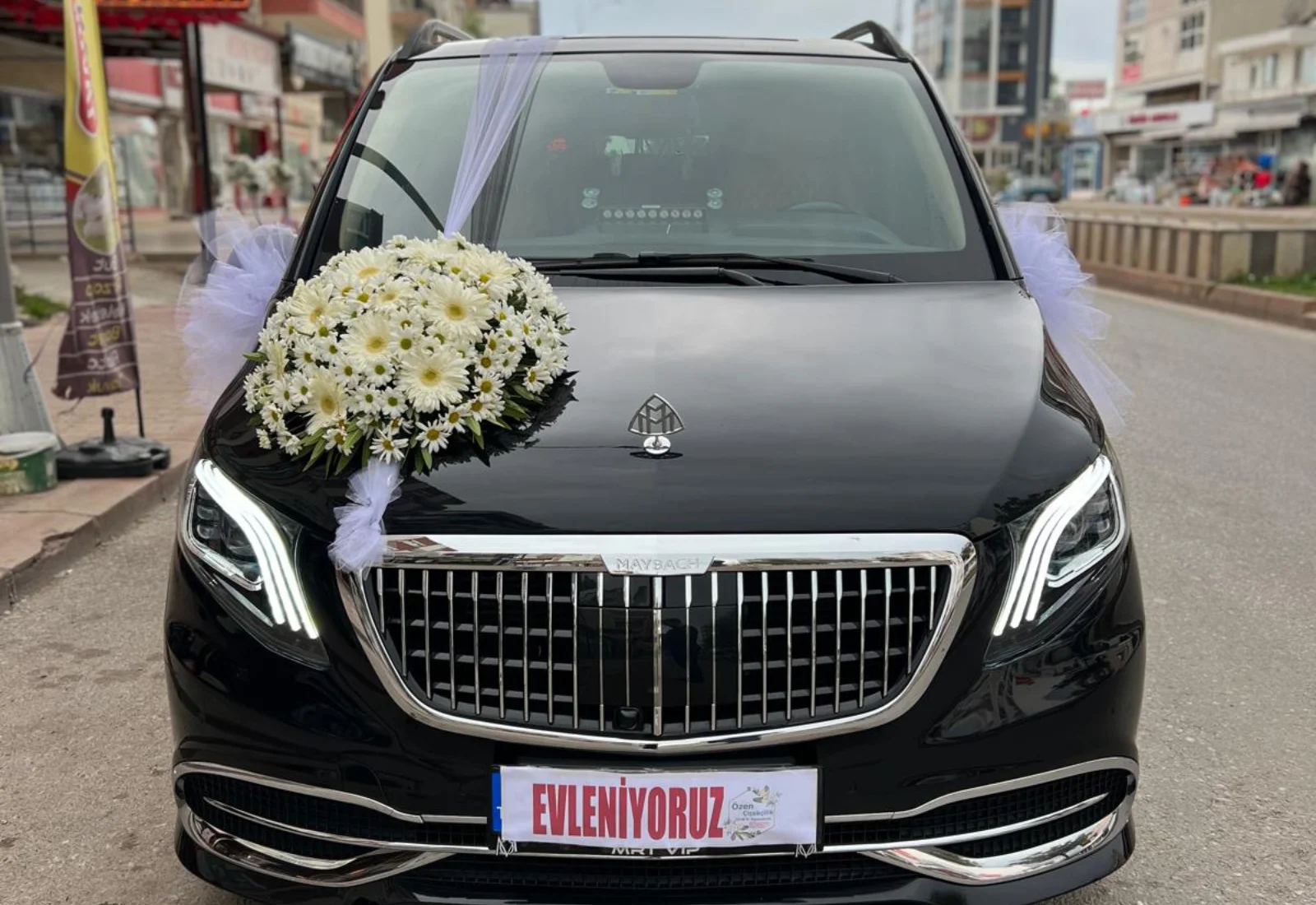 Wedding car decoration