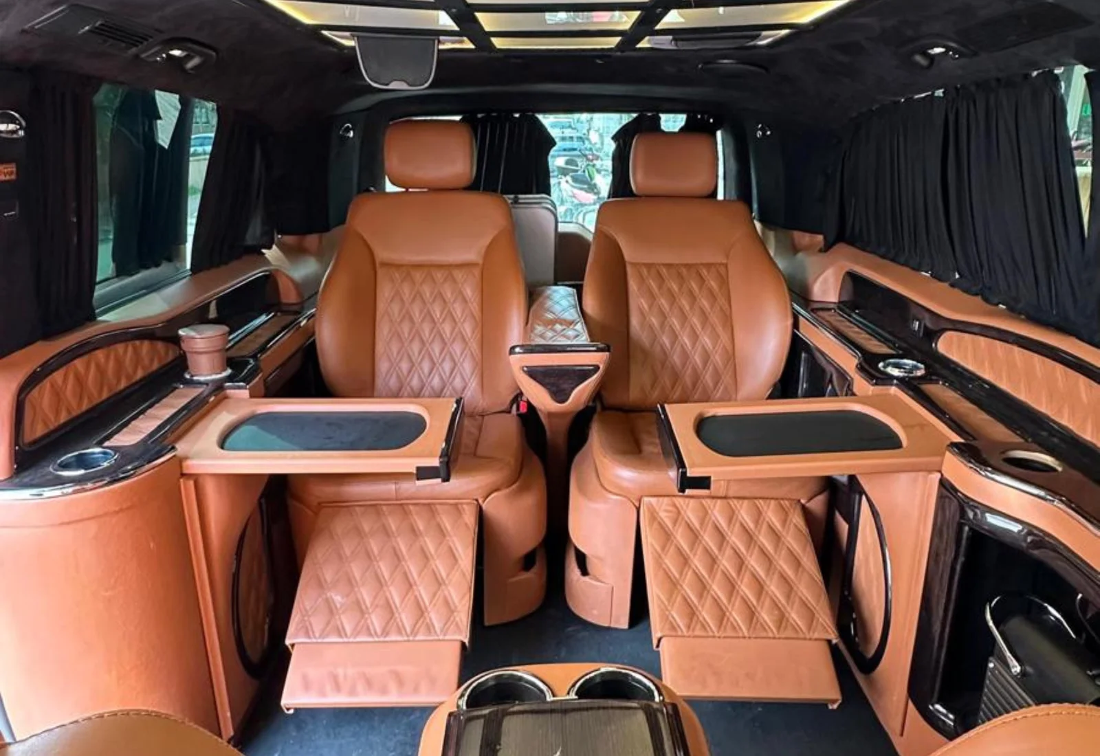 Spacious executive seating