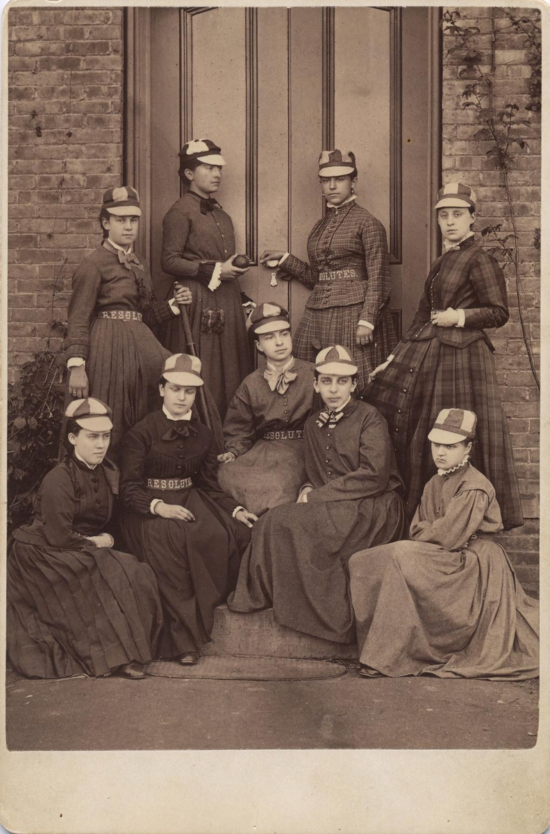 1876 Vassar Resolutes - Historical photograph of the first women's baseball team