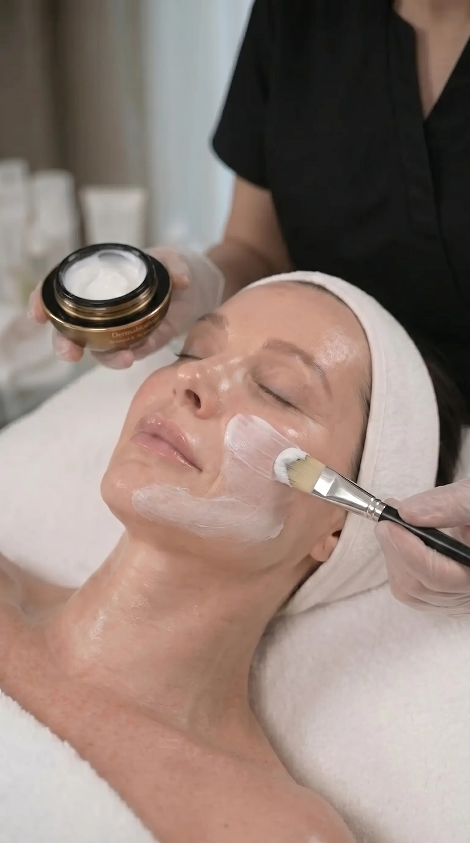 Cream mask application treatment