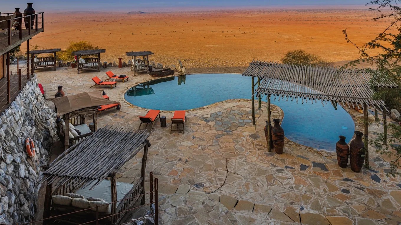 Tsavo lodge pool overlooking the open landscape