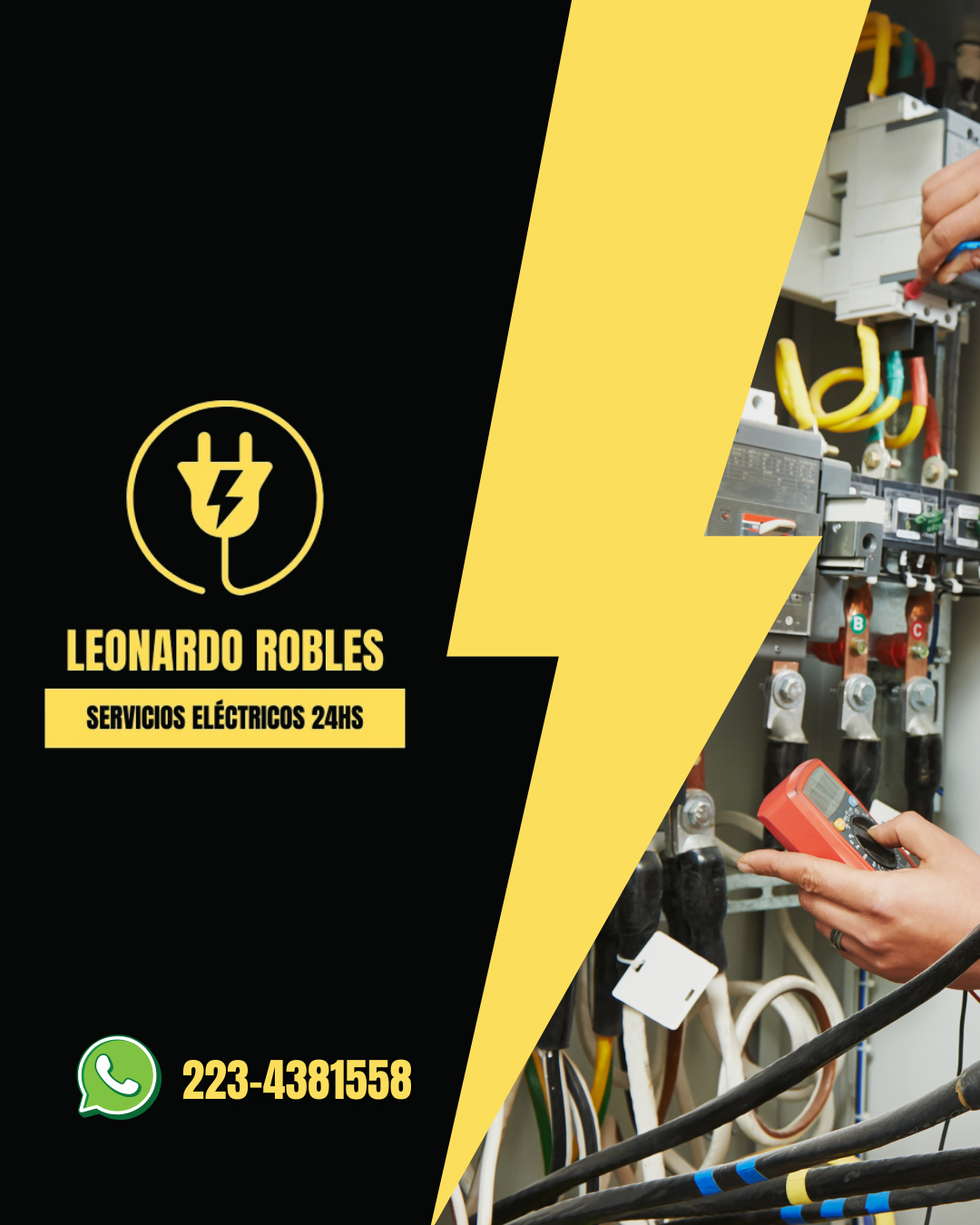 Electricista trabajando