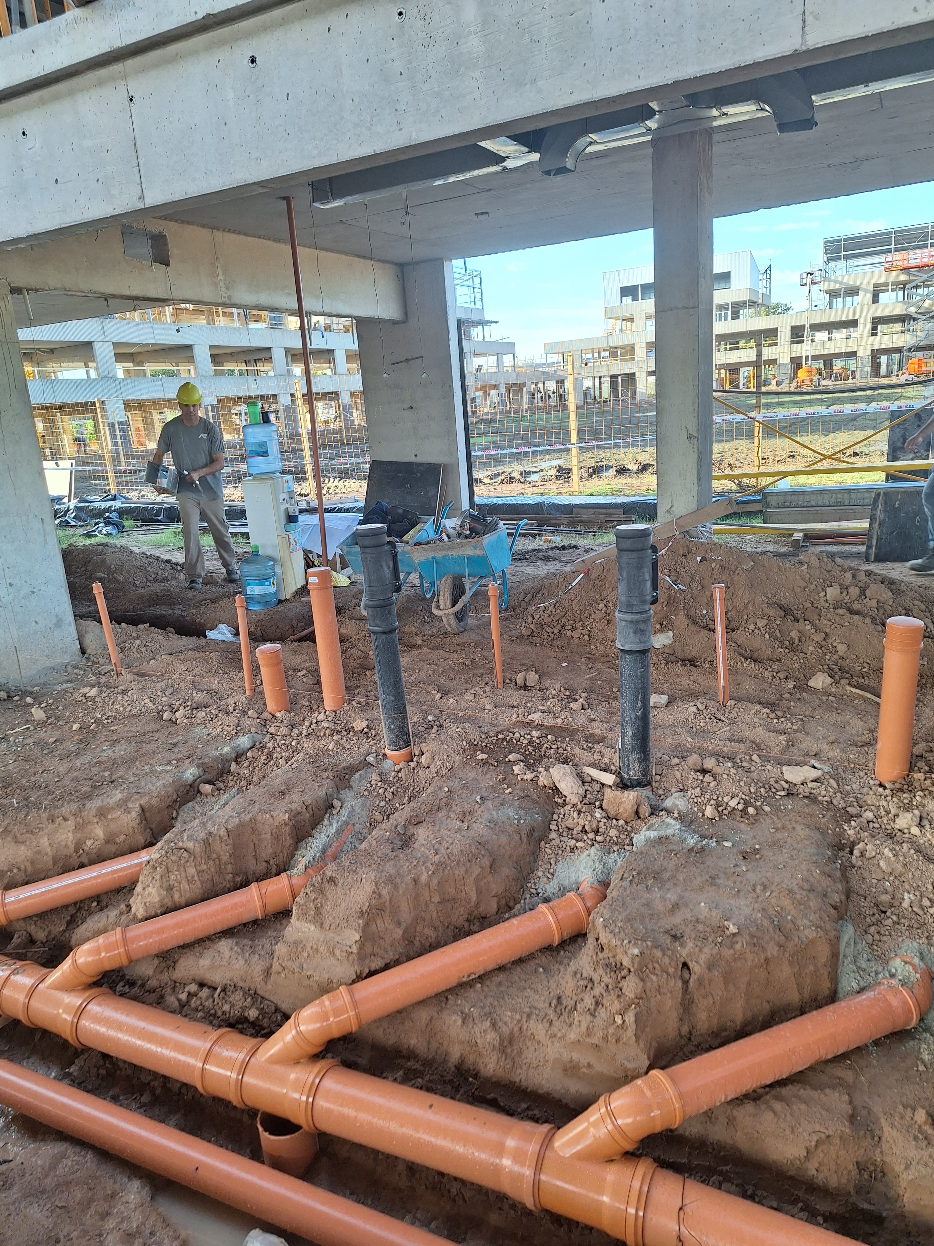 Instalación de cañerías y desagües bajo losa