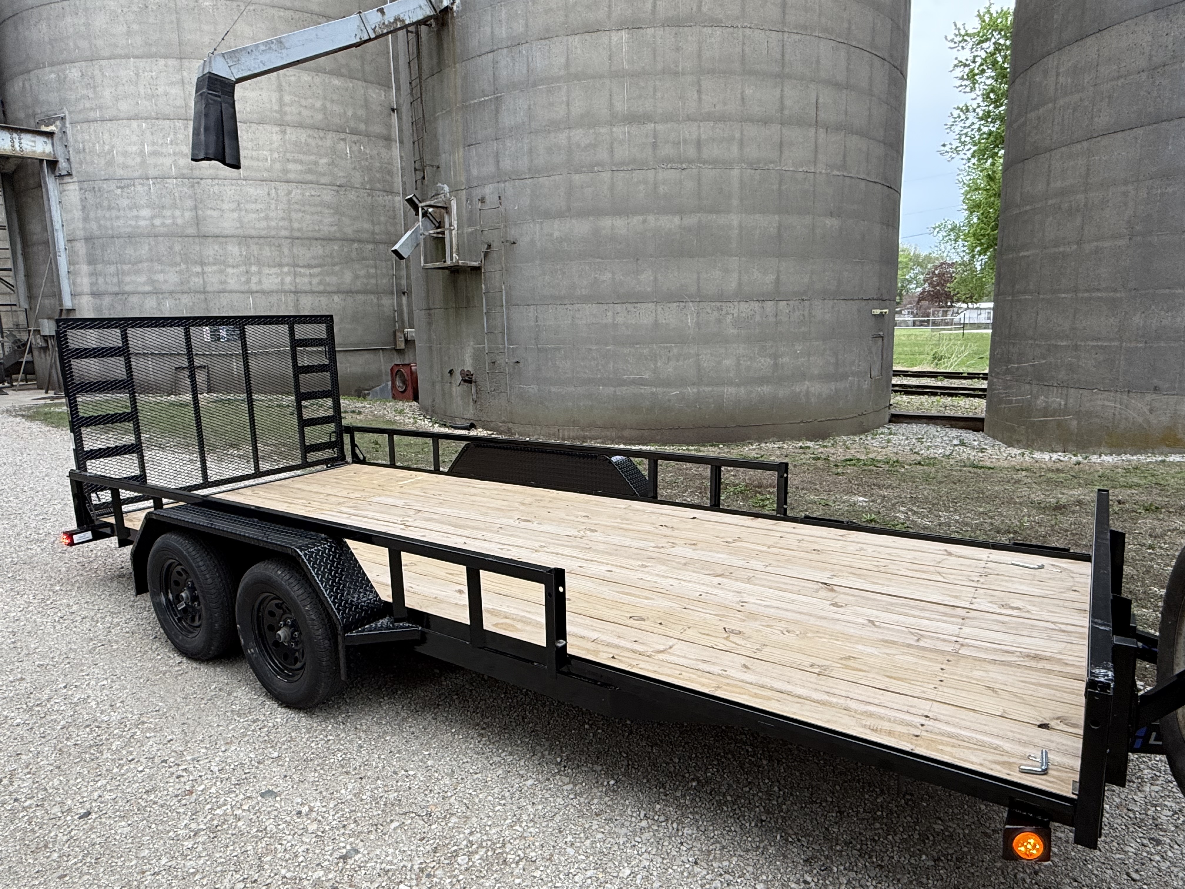 Load Trail 18ft 7k w/ Side Ramps thumbnail 3