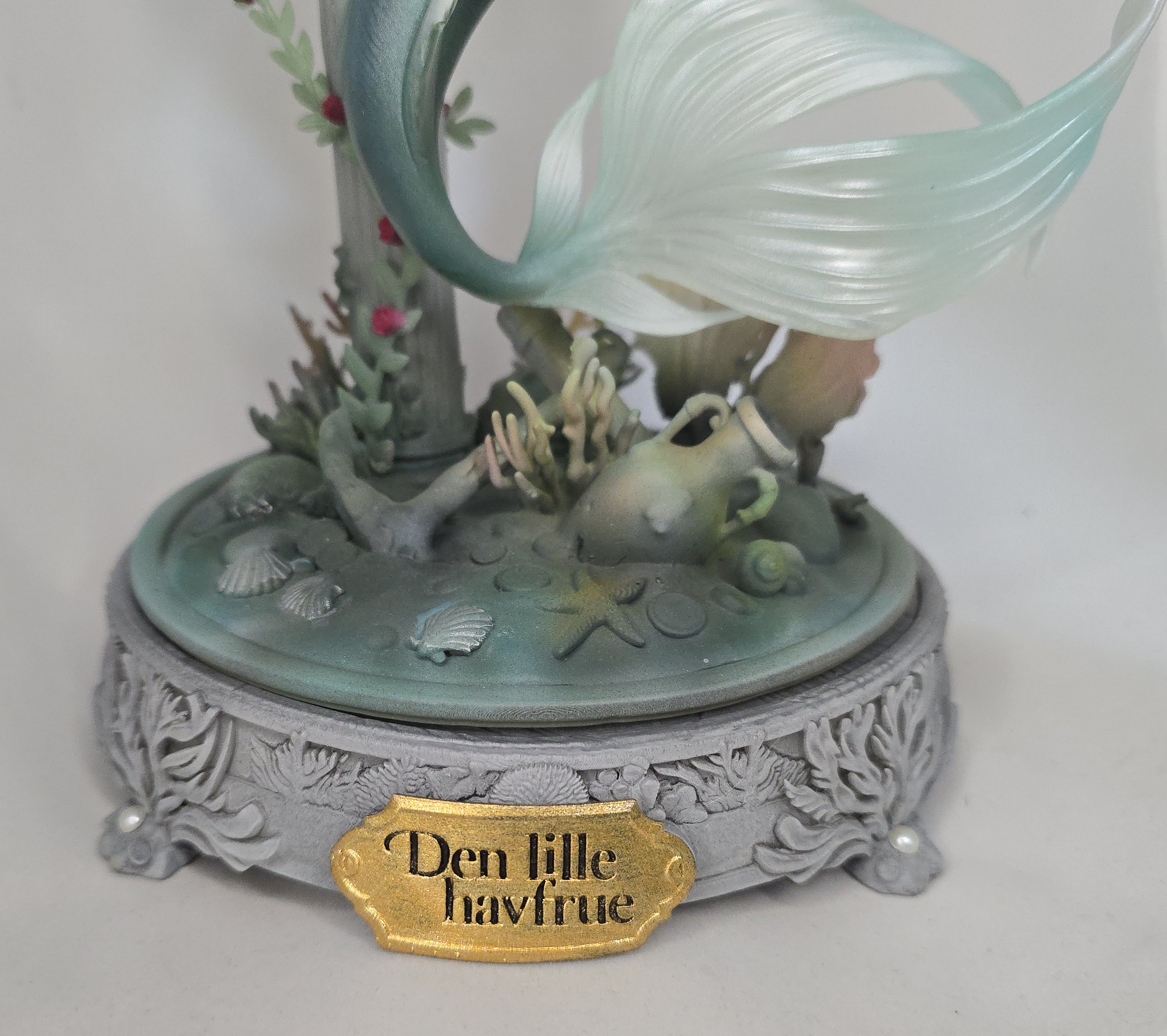 Den Lille Havfrue Sculpture - View 5