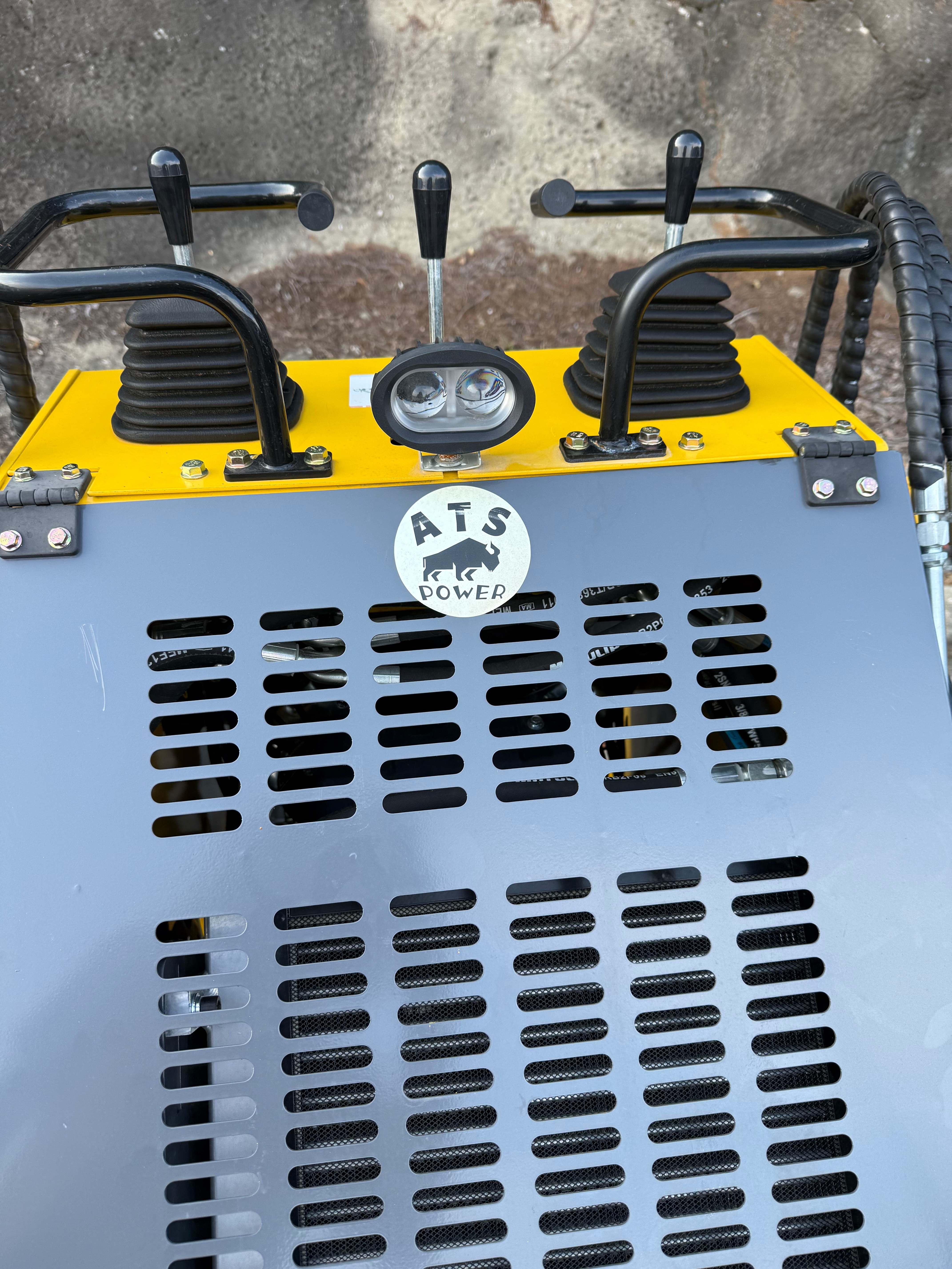 AGT Mini Skid Steer thumbnail 2