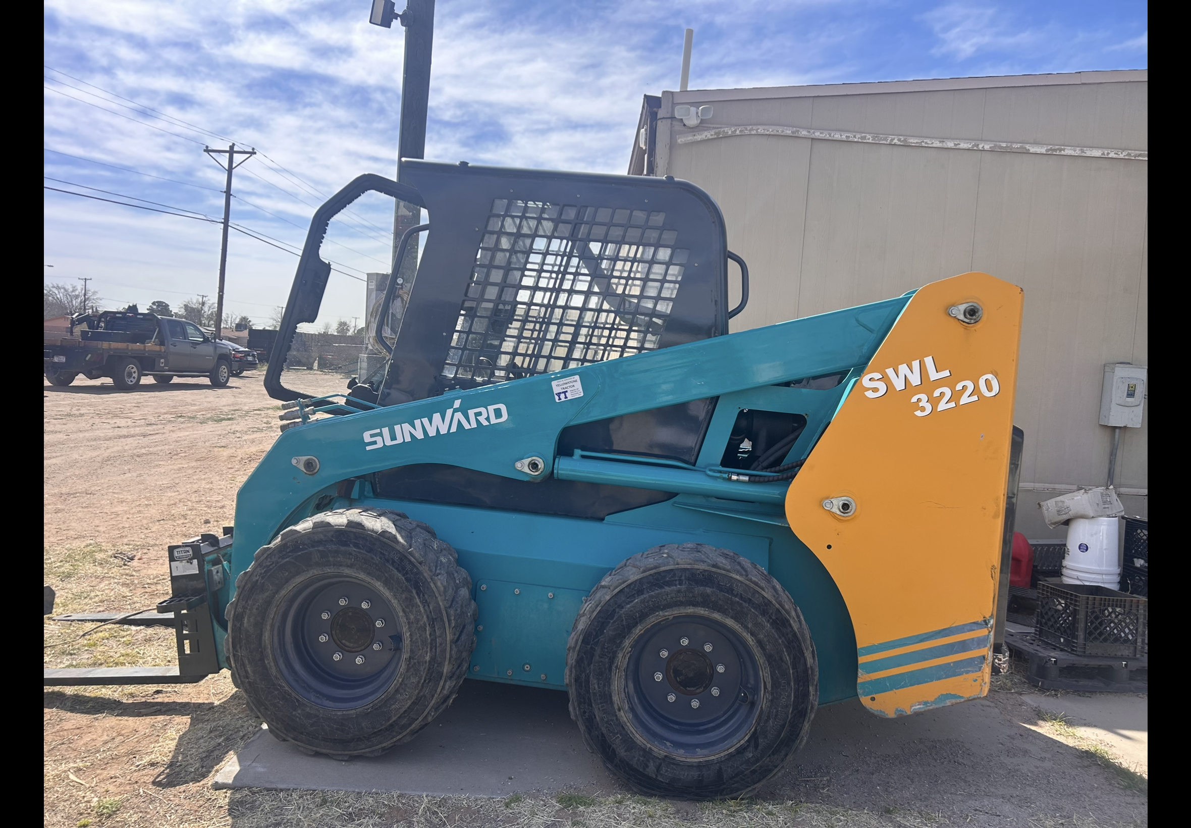 Sunward SWL3220 wheeled skid steer loader available for rent in El Paso