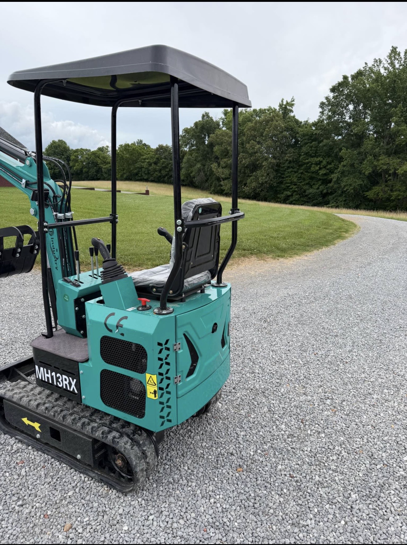 CFG MH13RX Mini Excavator thumbnail 2