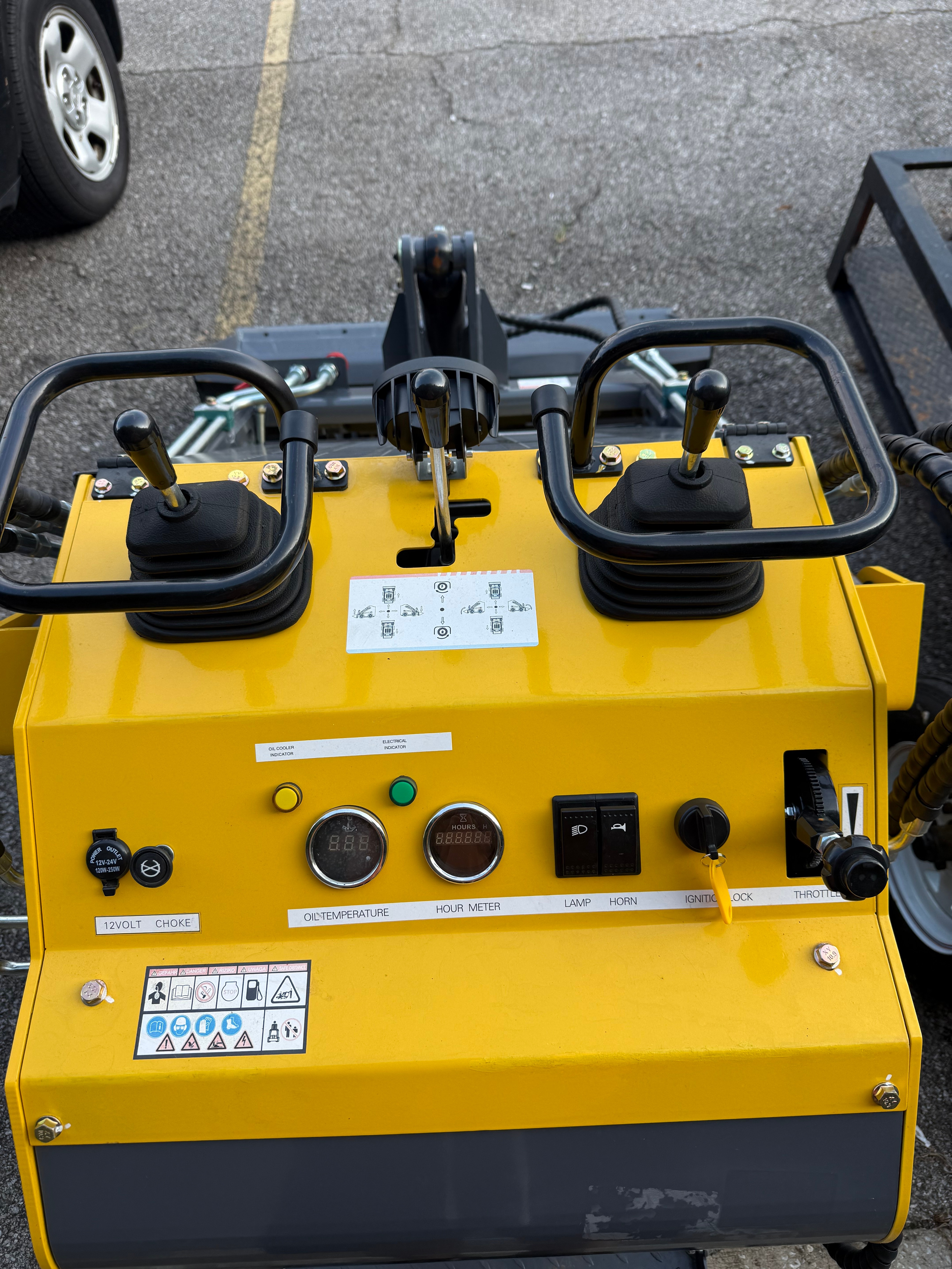 AGT Mini Skid Steer thumbnail 3