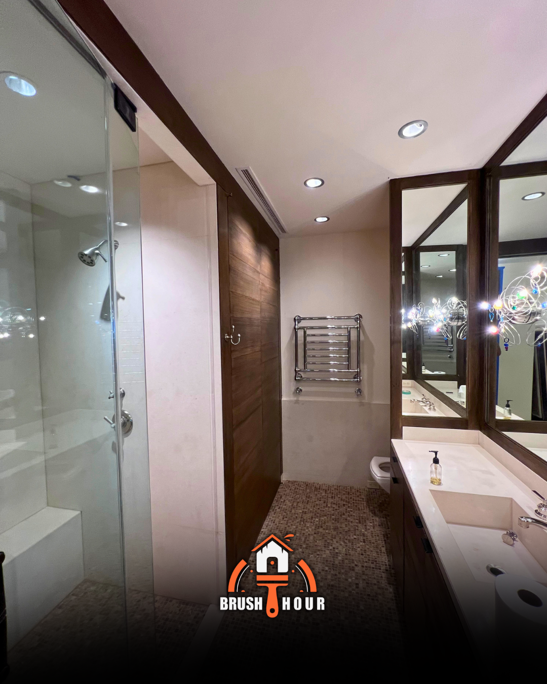 Bathroom with brown/marble tones