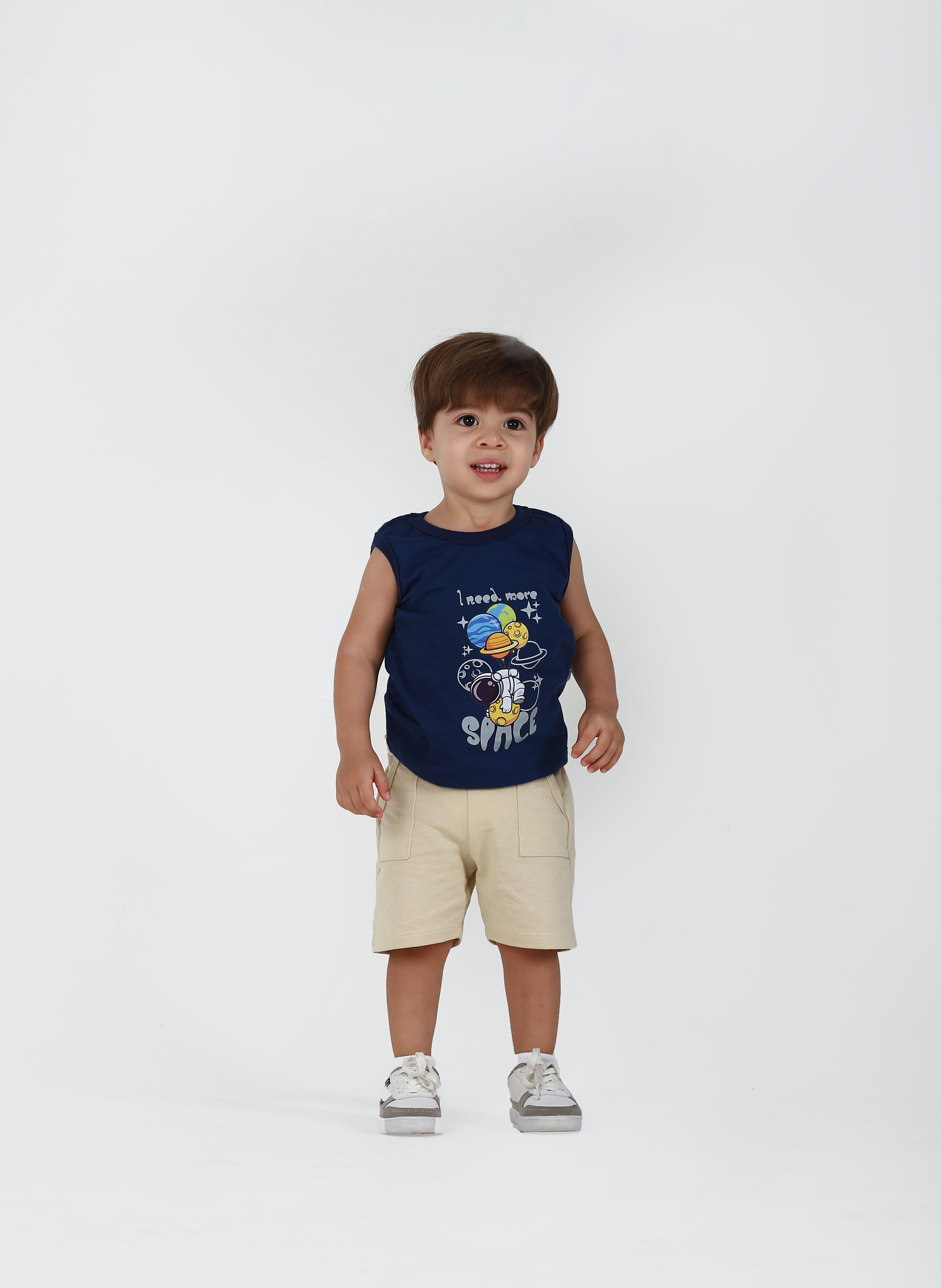 Menino Molecco – regata azul I need more space