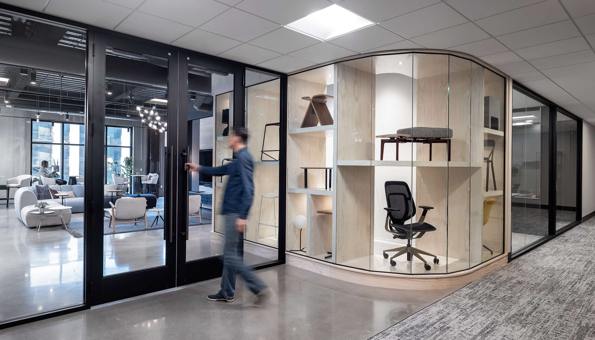 Curved Privacy Pod