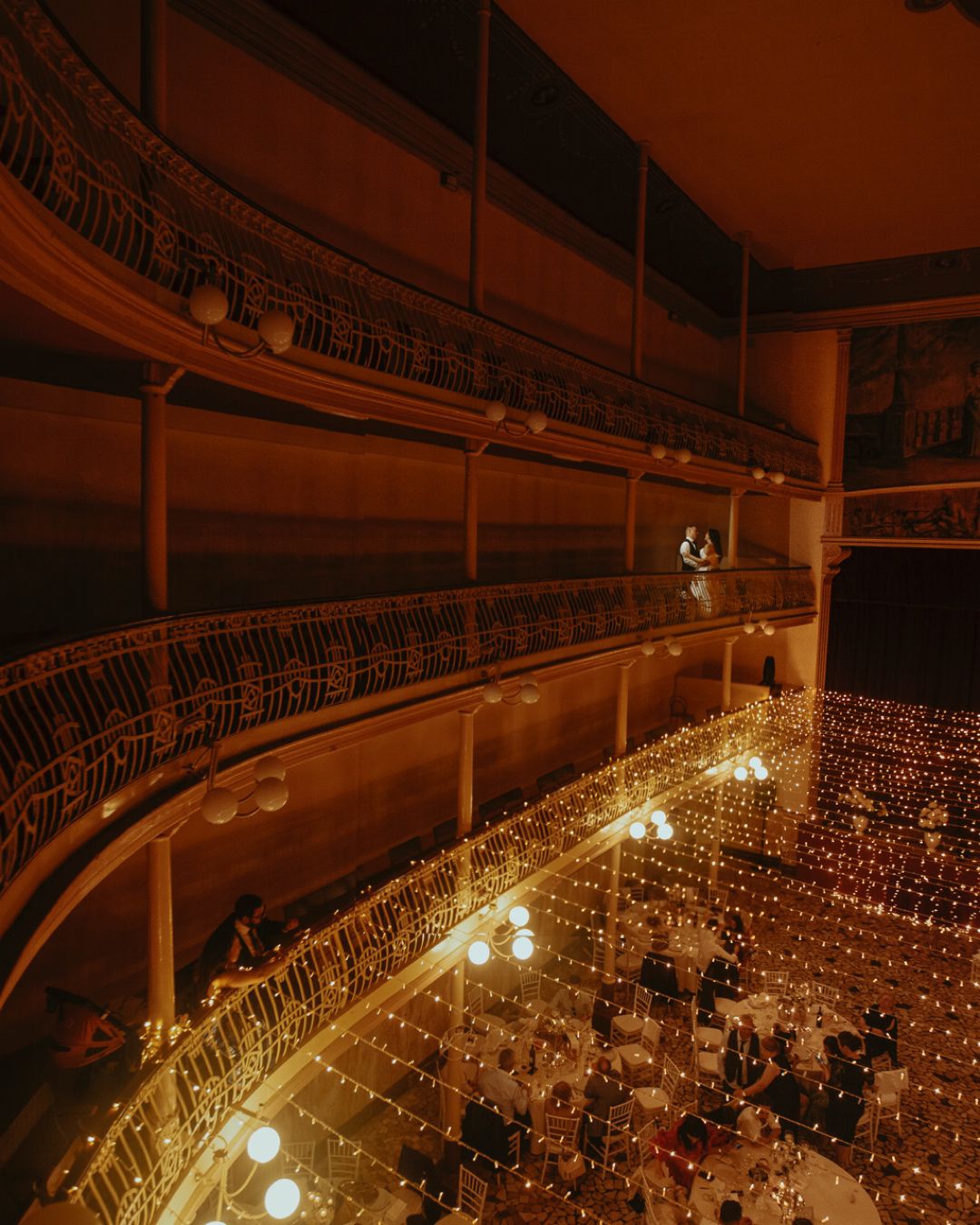 Teatro Cavallera - Sara e Enrico sul palcoscenico