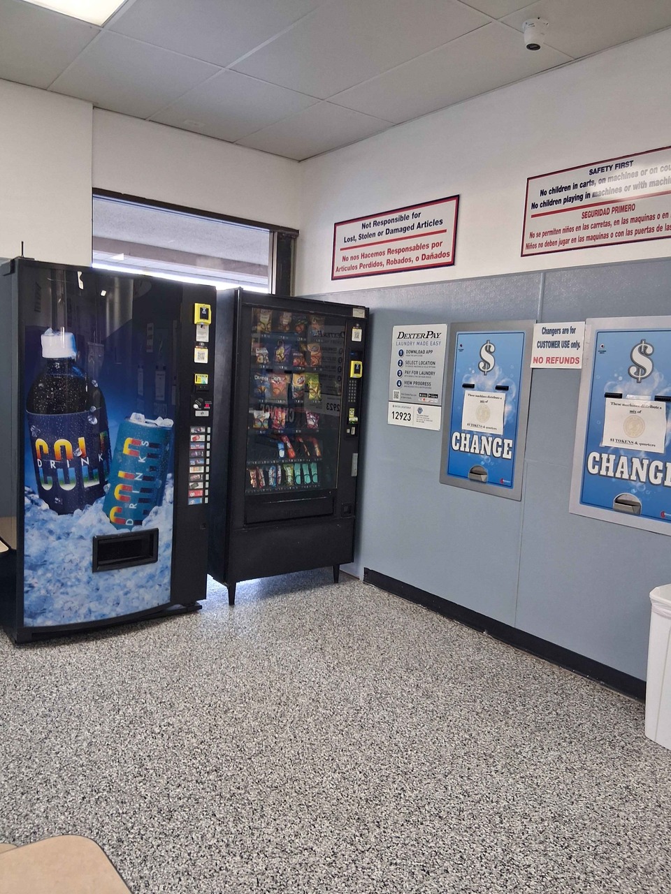 The Laundry Hamper - Coin Laundry & Self-service Laundromat, photo 5 of 12