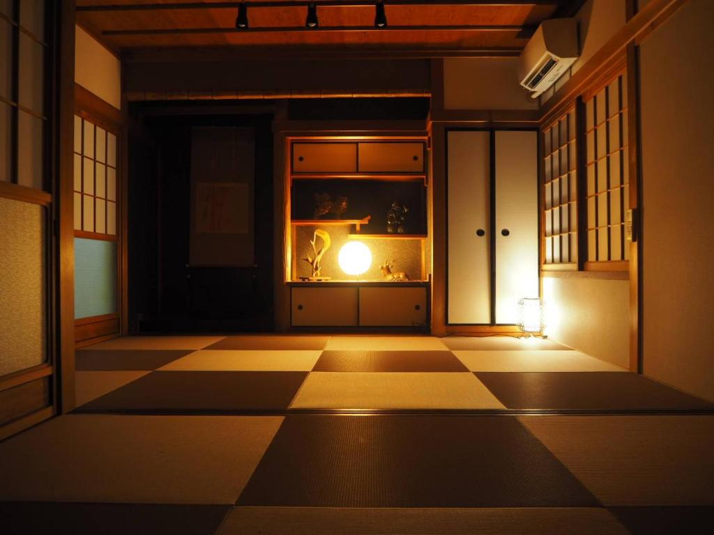 Traditional Japanese room with tokonoma