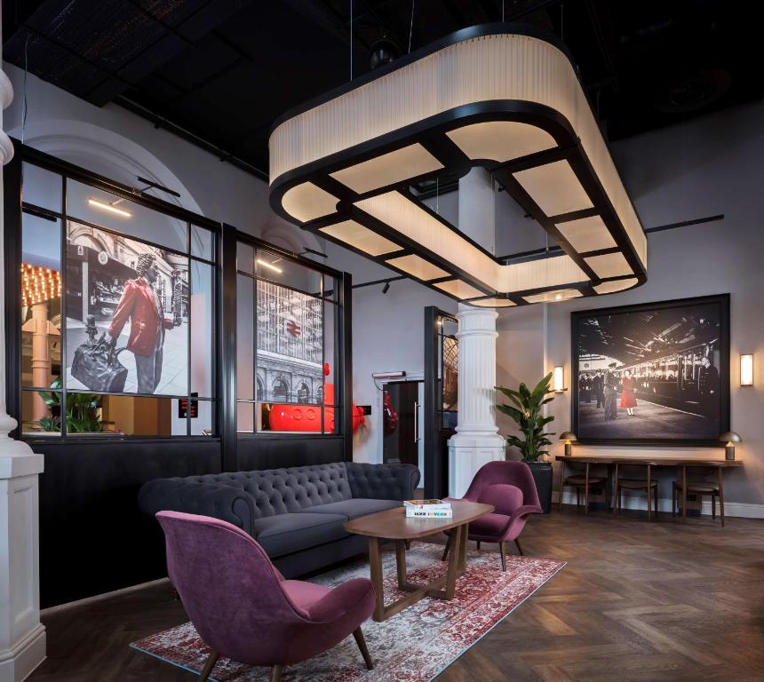 Radisson RED Liverpool — image 5