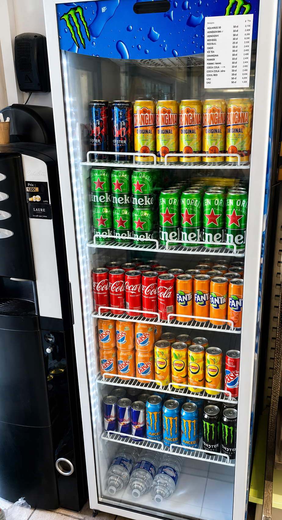 Frigo boissons fraîches et machine à café