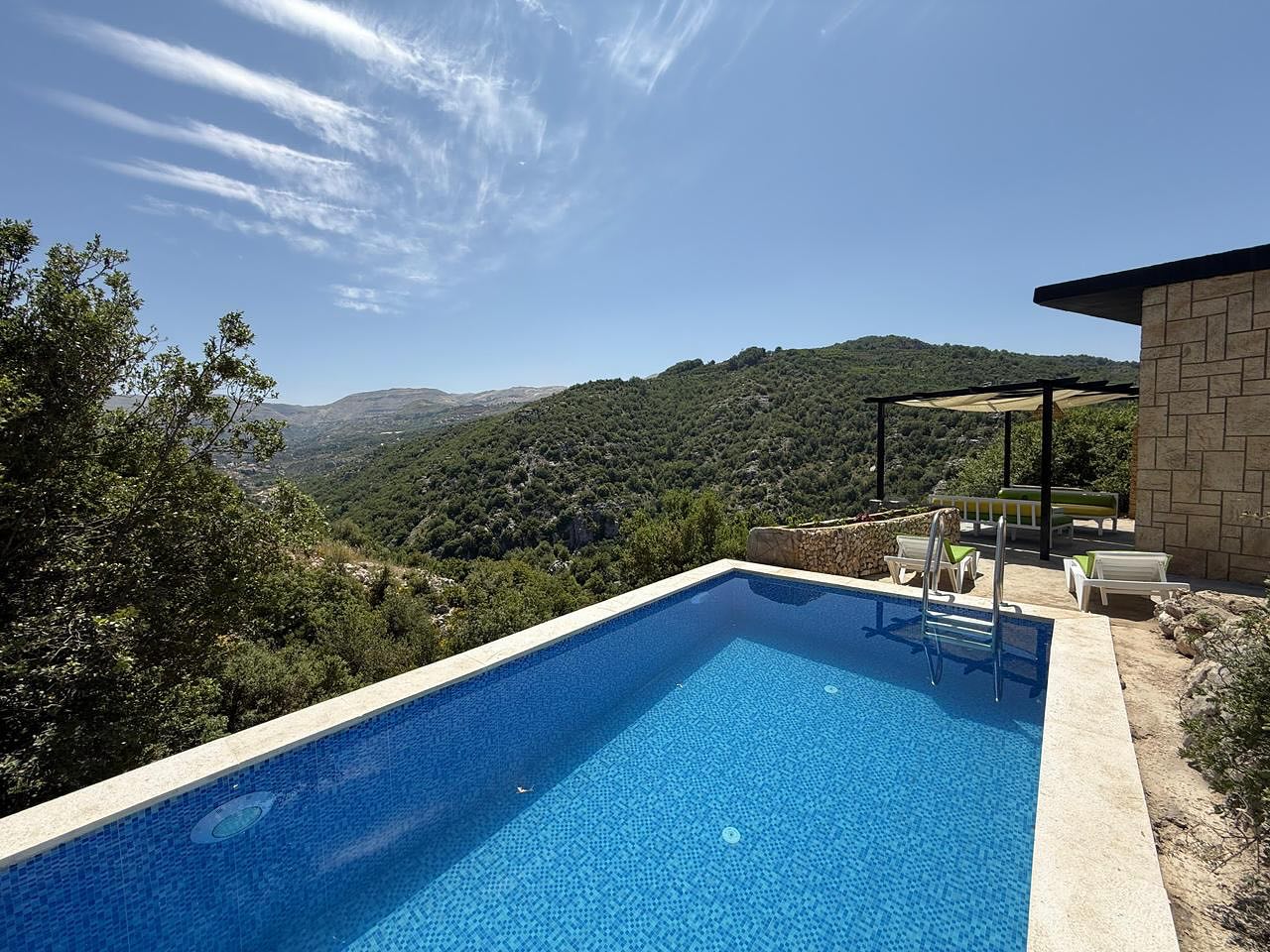 Infinity pool overlooking the mountains