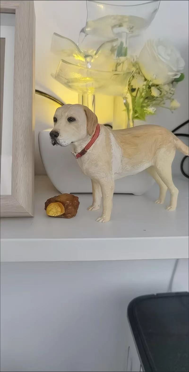 Charlie - Labrador Retriever figurine