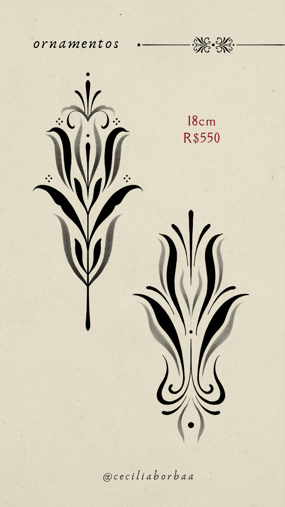 Dois ornamentos: um maior com detalhes e um menor — Ornamentos por Cecília Borba