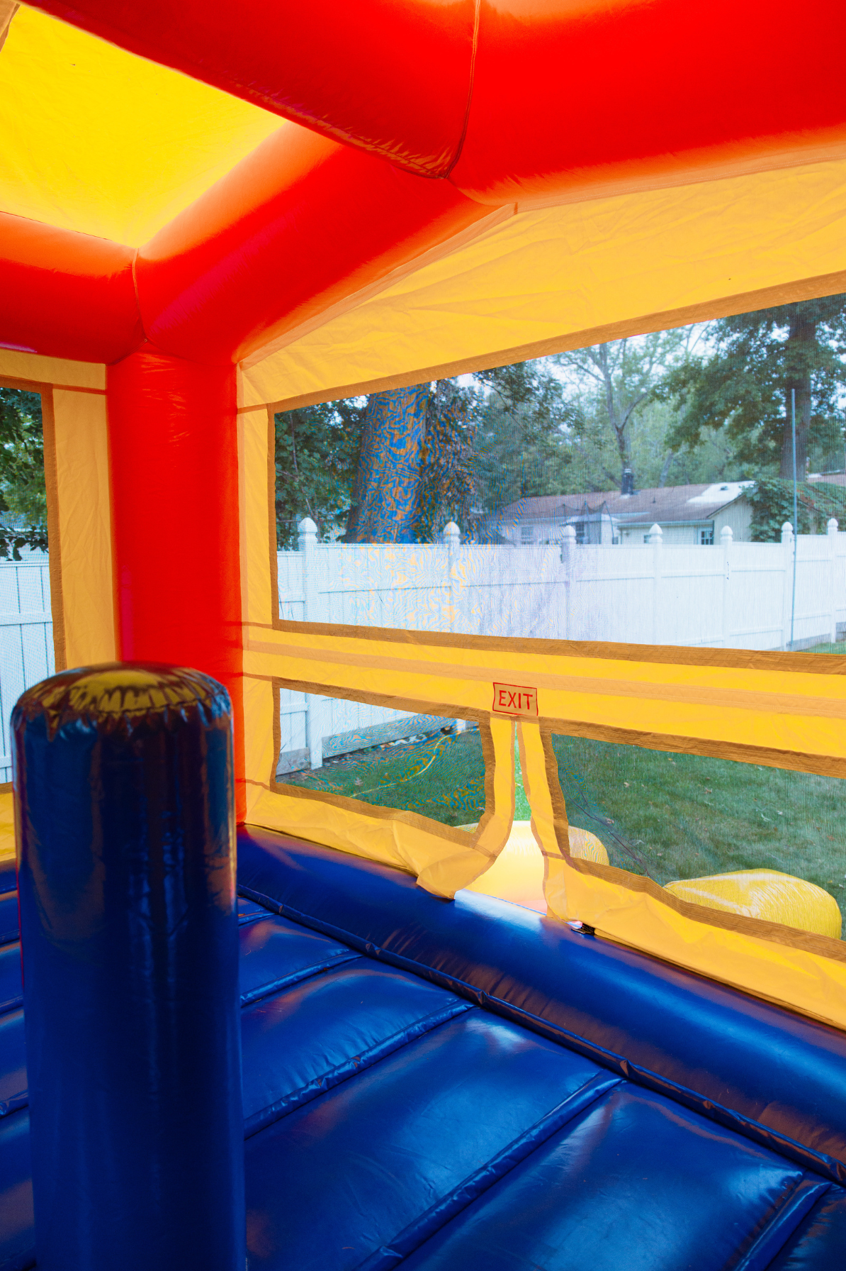 Classic Bounce House photo 3
