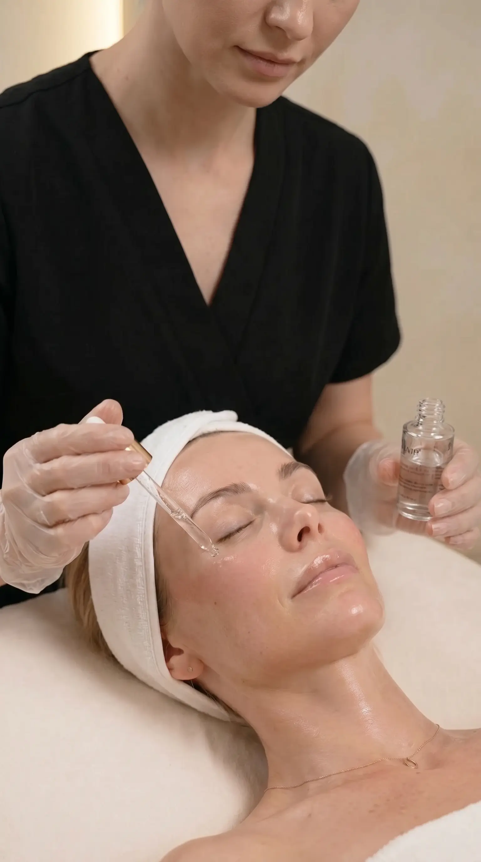 Serum application facial treatment
