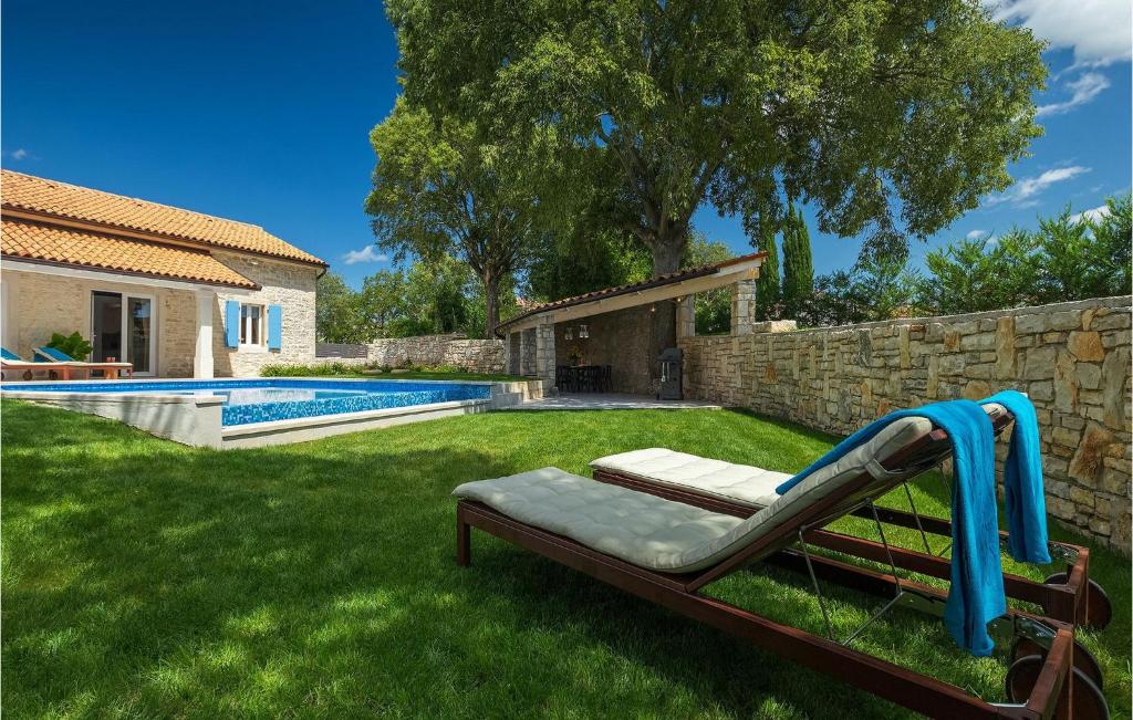 Garden lounger with villa view