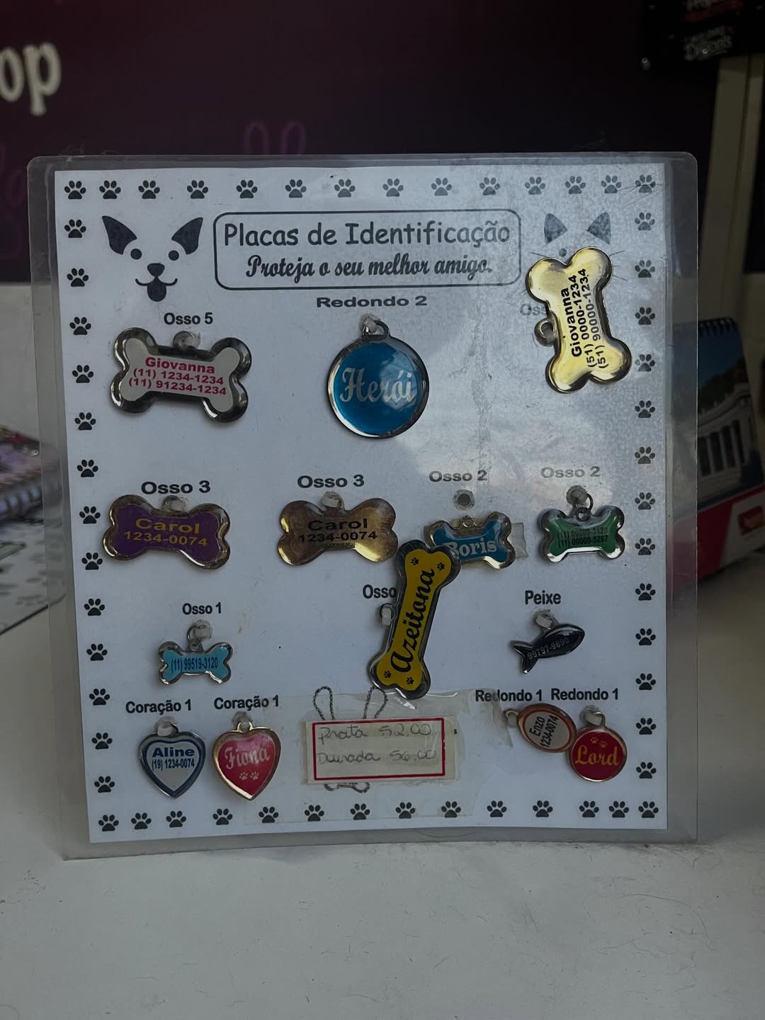 Placas de identificação personalizadas