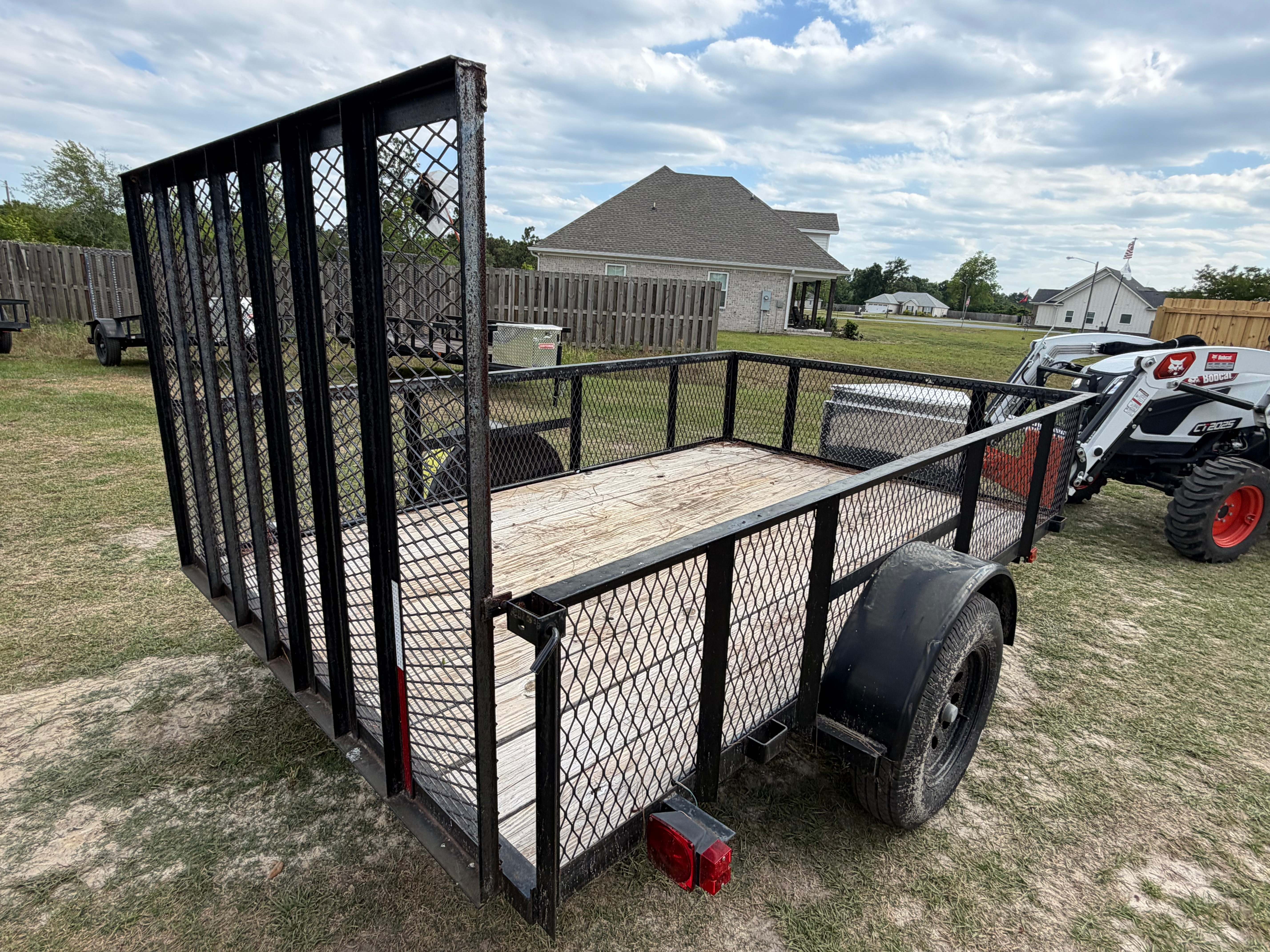 6' x 10' Utility Trailer — thumbnail view 2