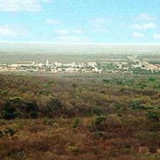 Panoramablick über Caatinga zur Stadt