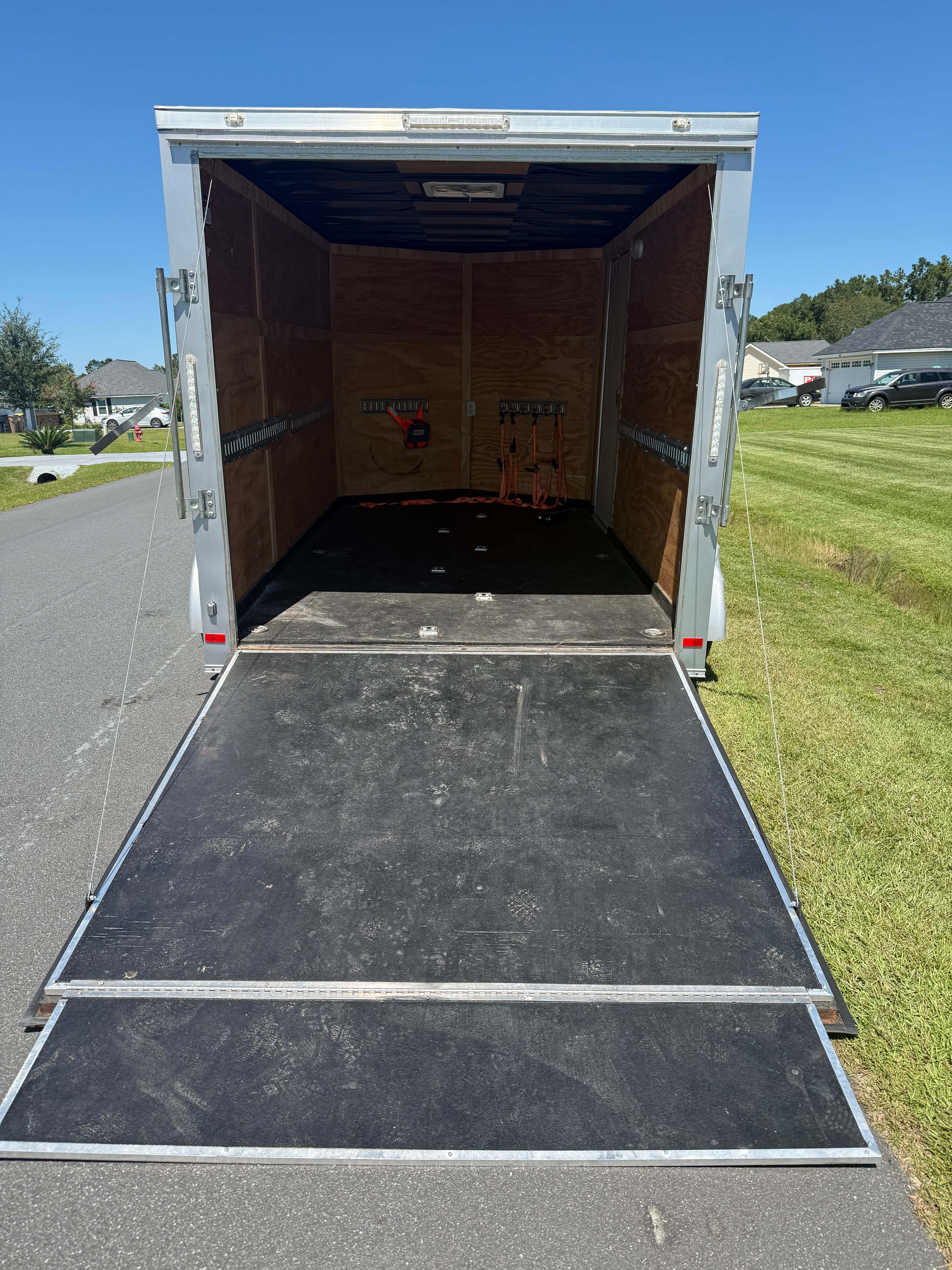 12ft Enclosed Trailer — thumbnail view 3