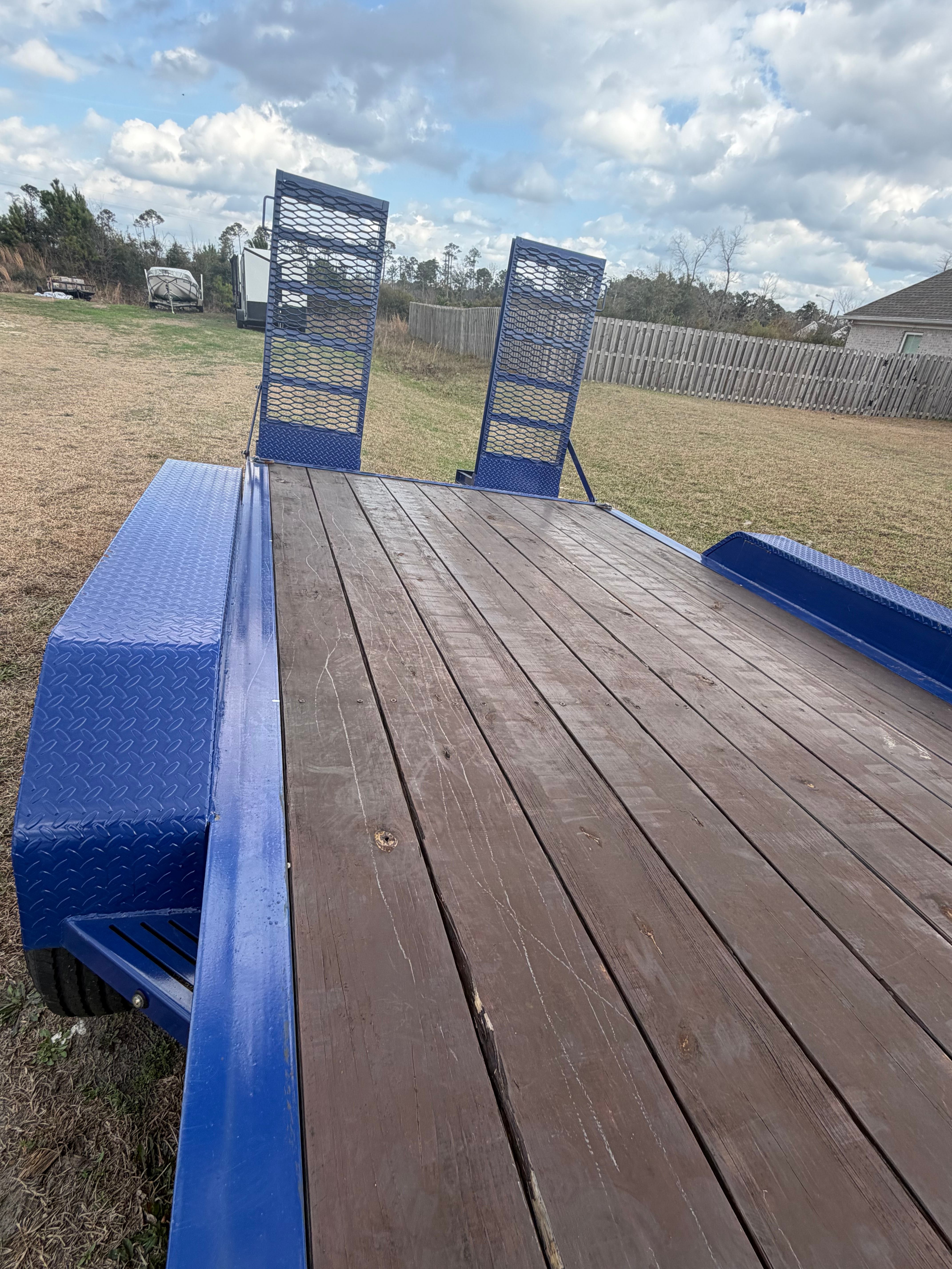 20ft Equipment Trailer — thumbnail view 2