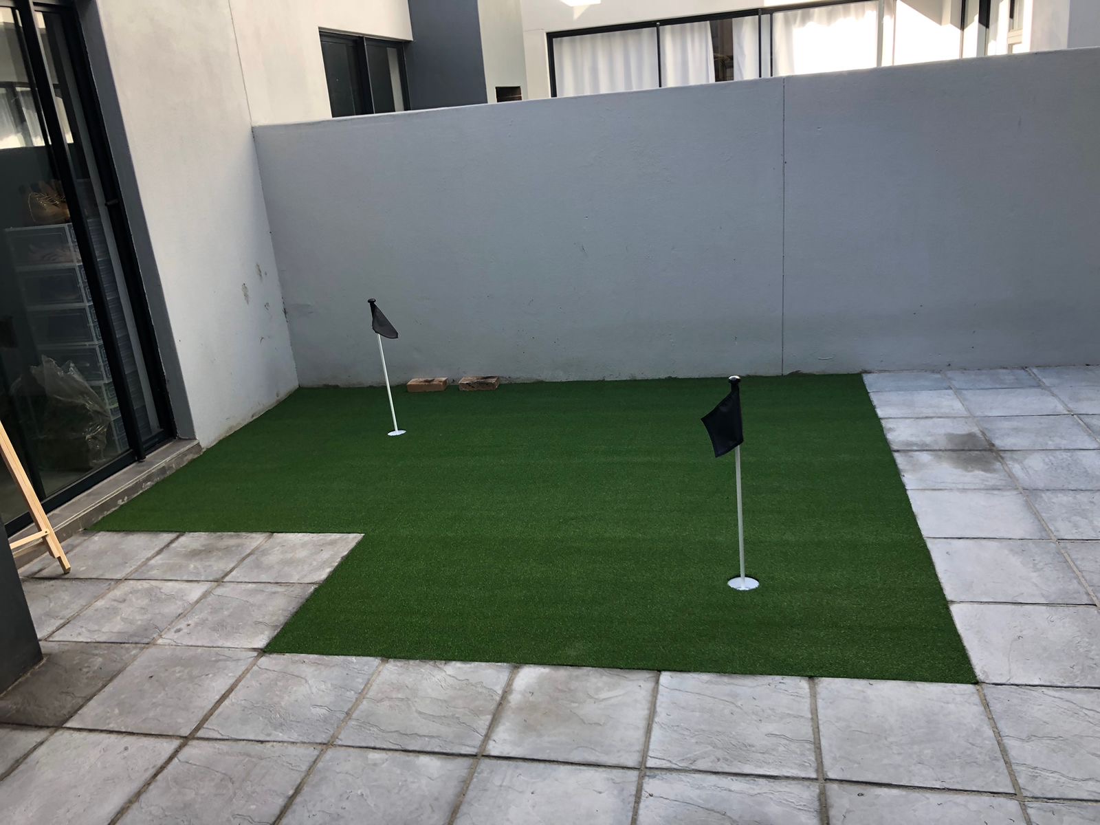 Courtyard Putting Green after