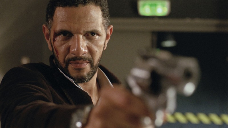 MAINS ARMÉES / ARMED HANDS (2012) still