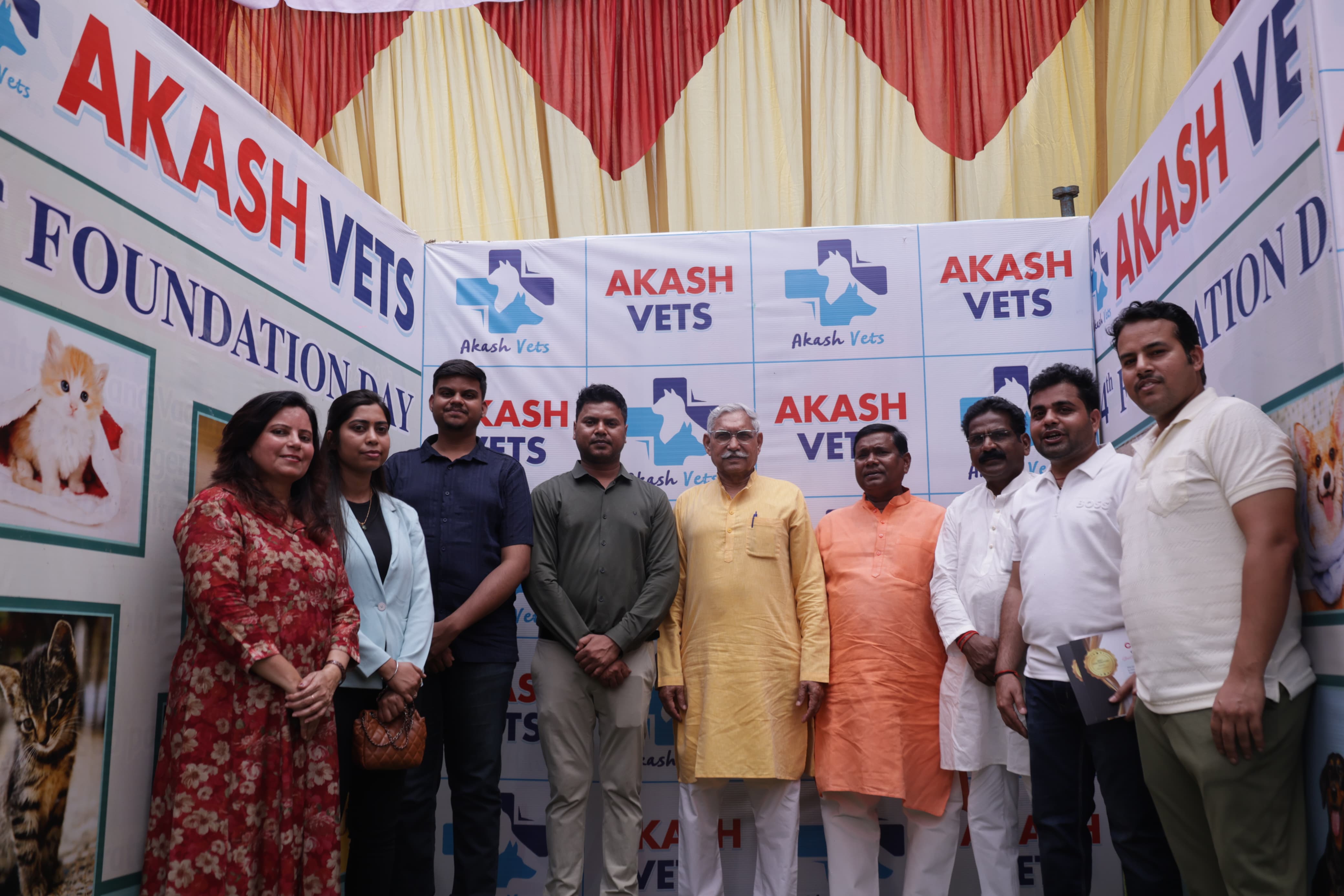 Distinguished Guests Group Photo