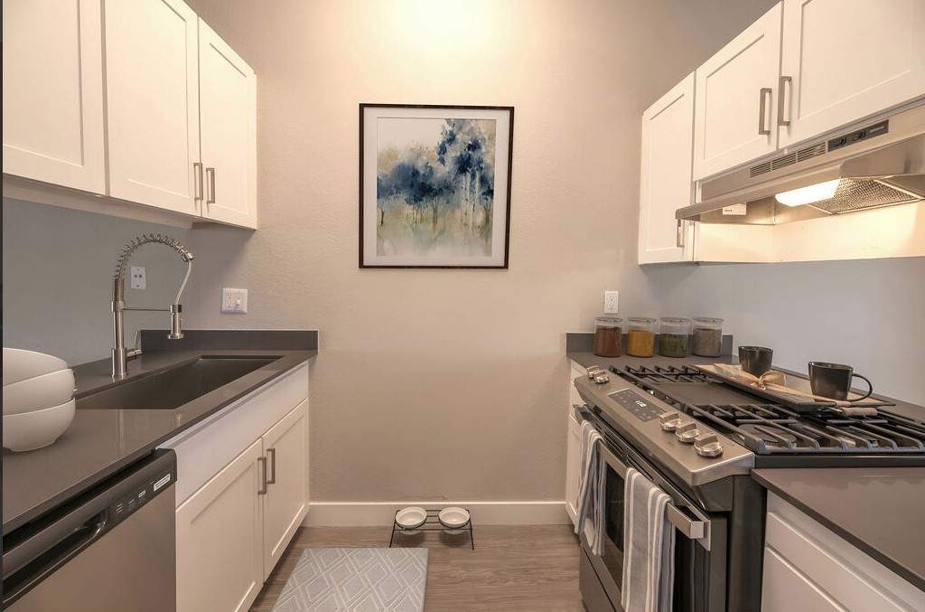 Azure I — White reface, Manhattan gray tops