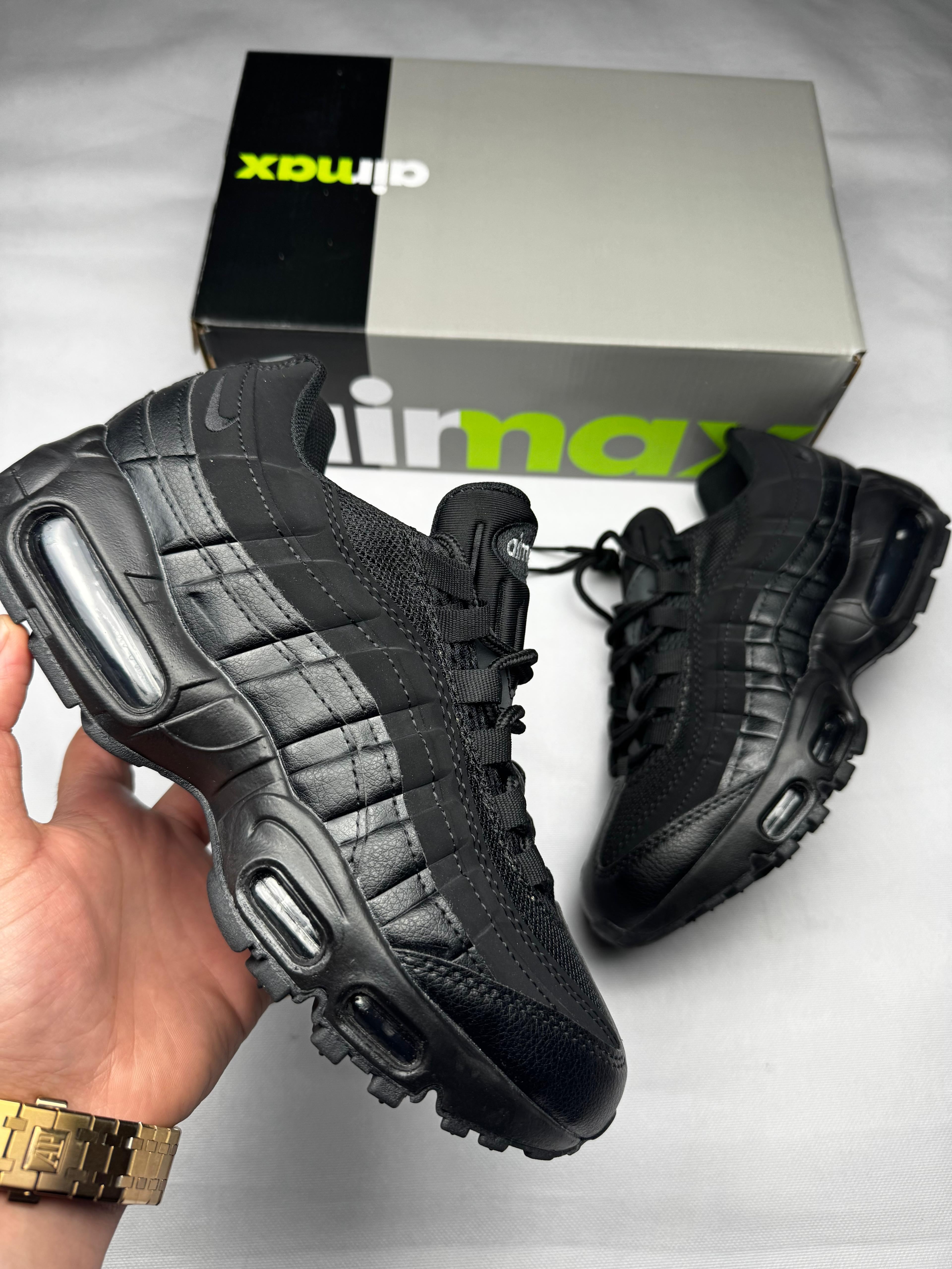 Air Max 95 Triple Black