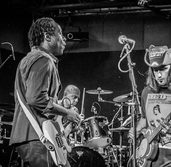 fyoosha band performing live black and white