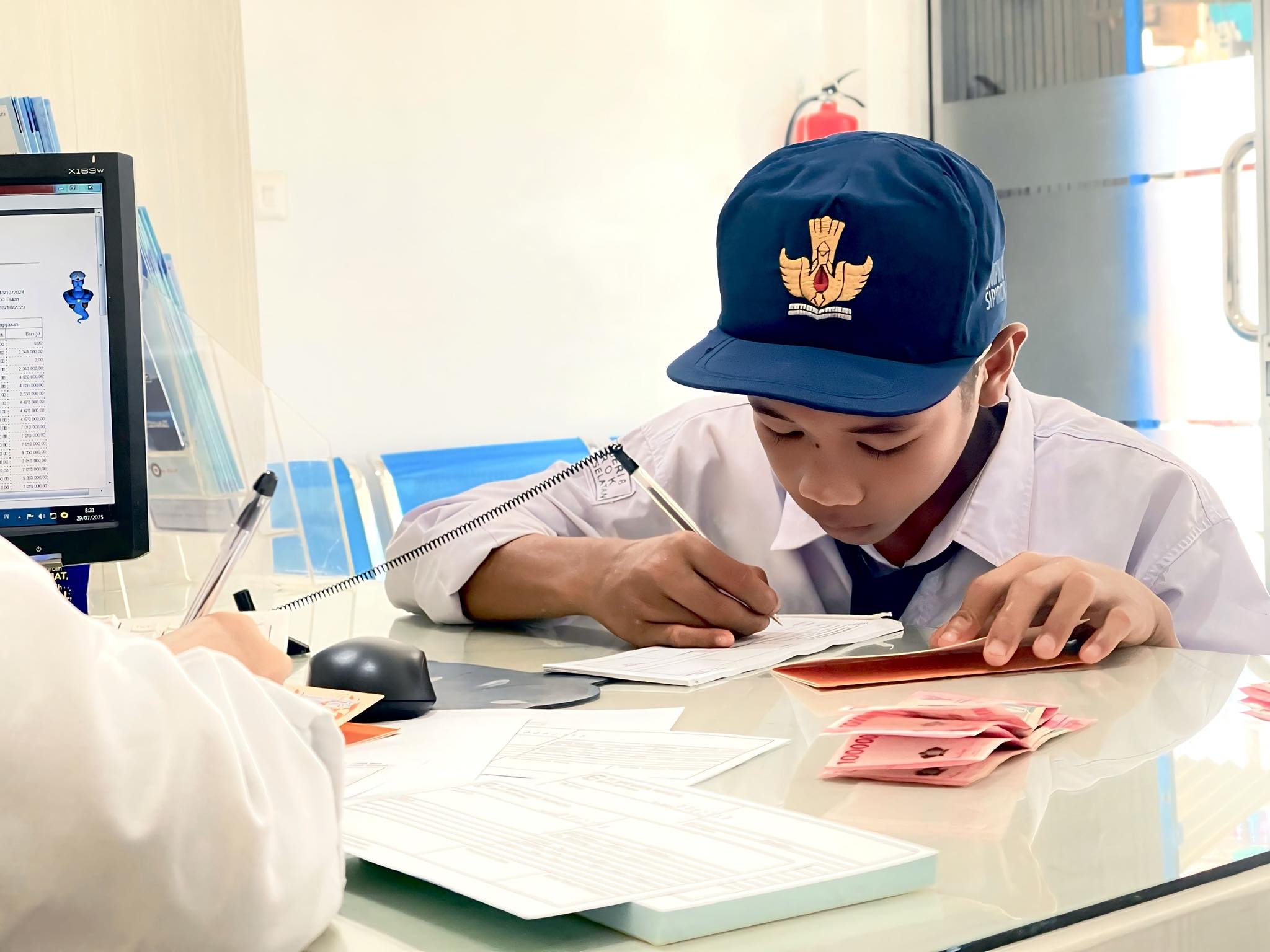 Program CSR: Bantuan Pendidikan untuk Siswa Berprestasi