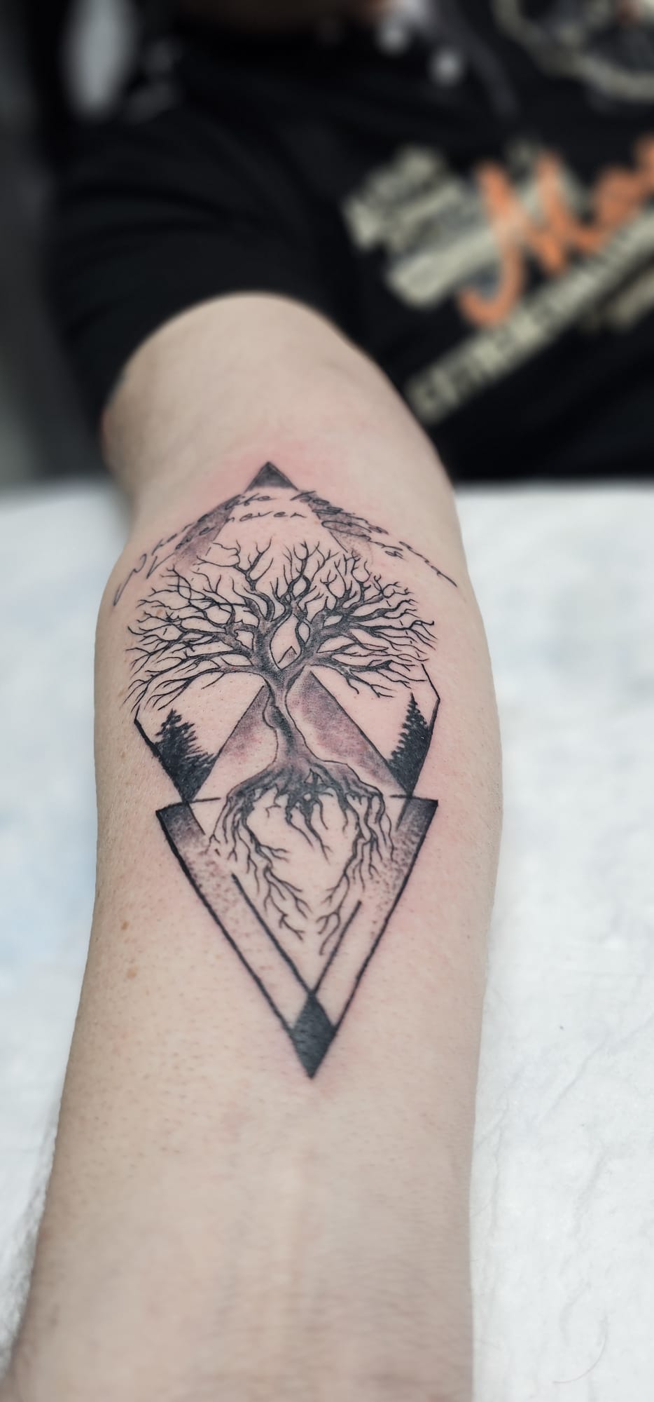 Black & Grey Tattoo - Lebensbaum